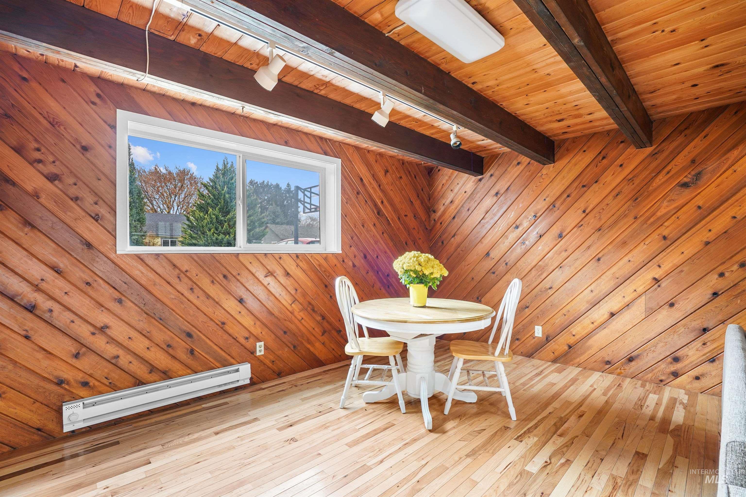 520 S Scott St, Boise, Idaho 83705-1817, 4 Bedrooms, 3.5 Bathrooms, Residential For Sale, Price $689,000,MLS 98975567