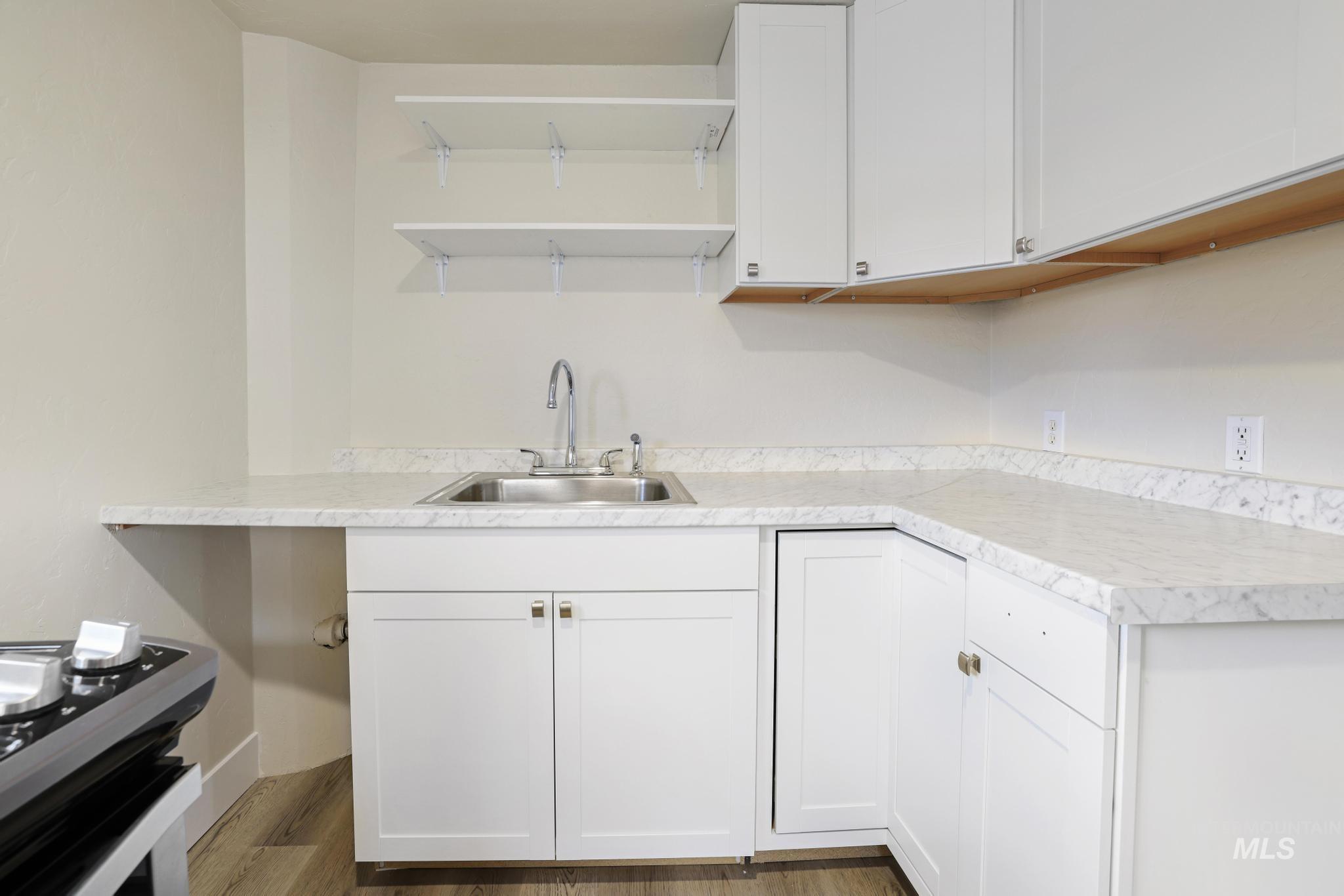 812 Broadway Ave N, Buhl, Idaho 83316, 2 Bedrooms, 1 Bathroom, Residential For Sale, Price $215,000,MLS 98975570