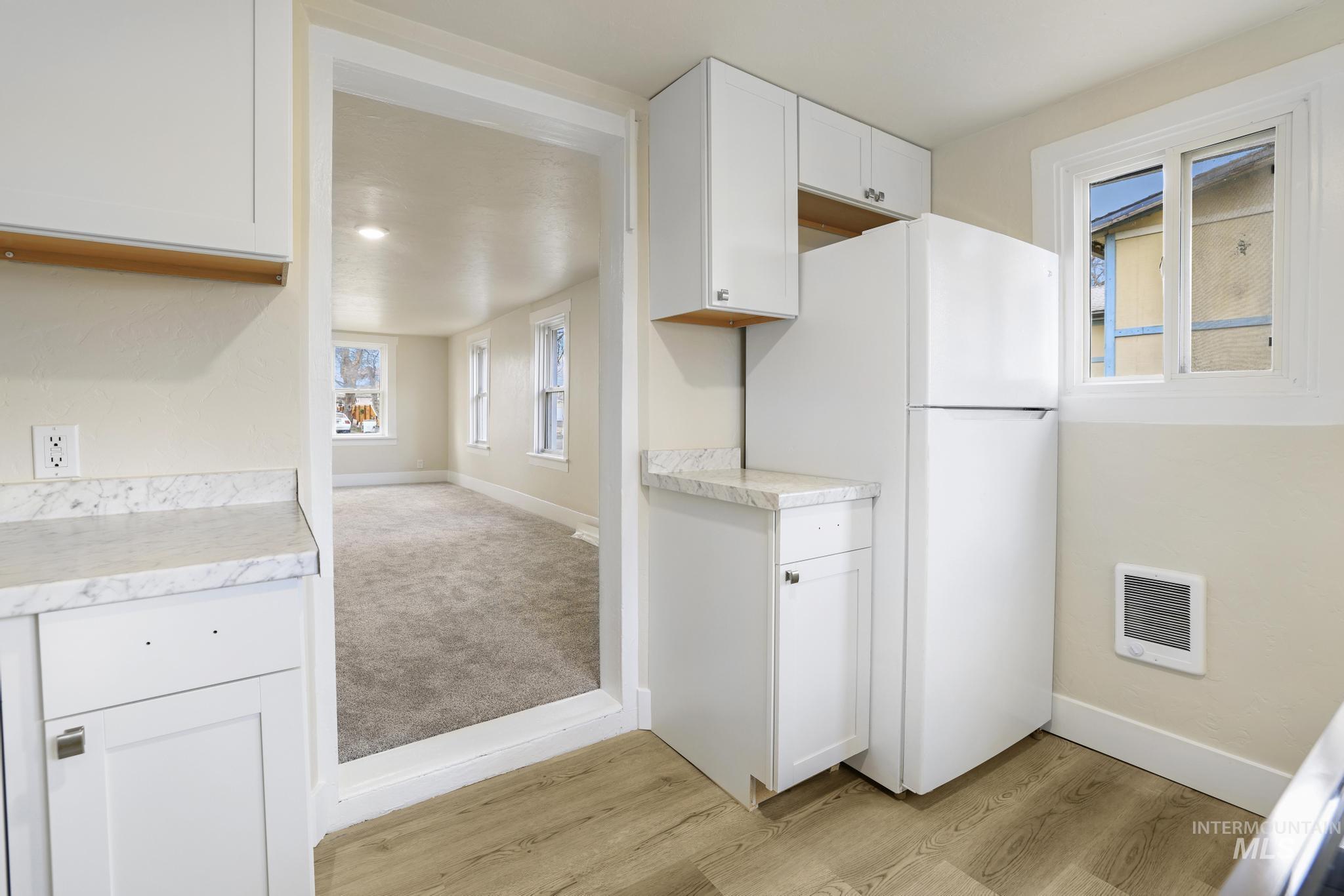 812 Broadway Ave N, Buhl, Idaho 83316, 2 Bedrooms, 1 Bathroom, Residential For Sale, Price $215,000,MLS 98975570