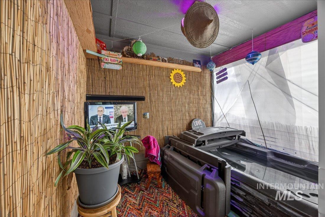 10435 W Jerry Peak St, Boise, Idaho 83709-6291, 3 Bedrooms, 2 Bathrooms, Residential For Sale, Price $395,000,MLS 98975571