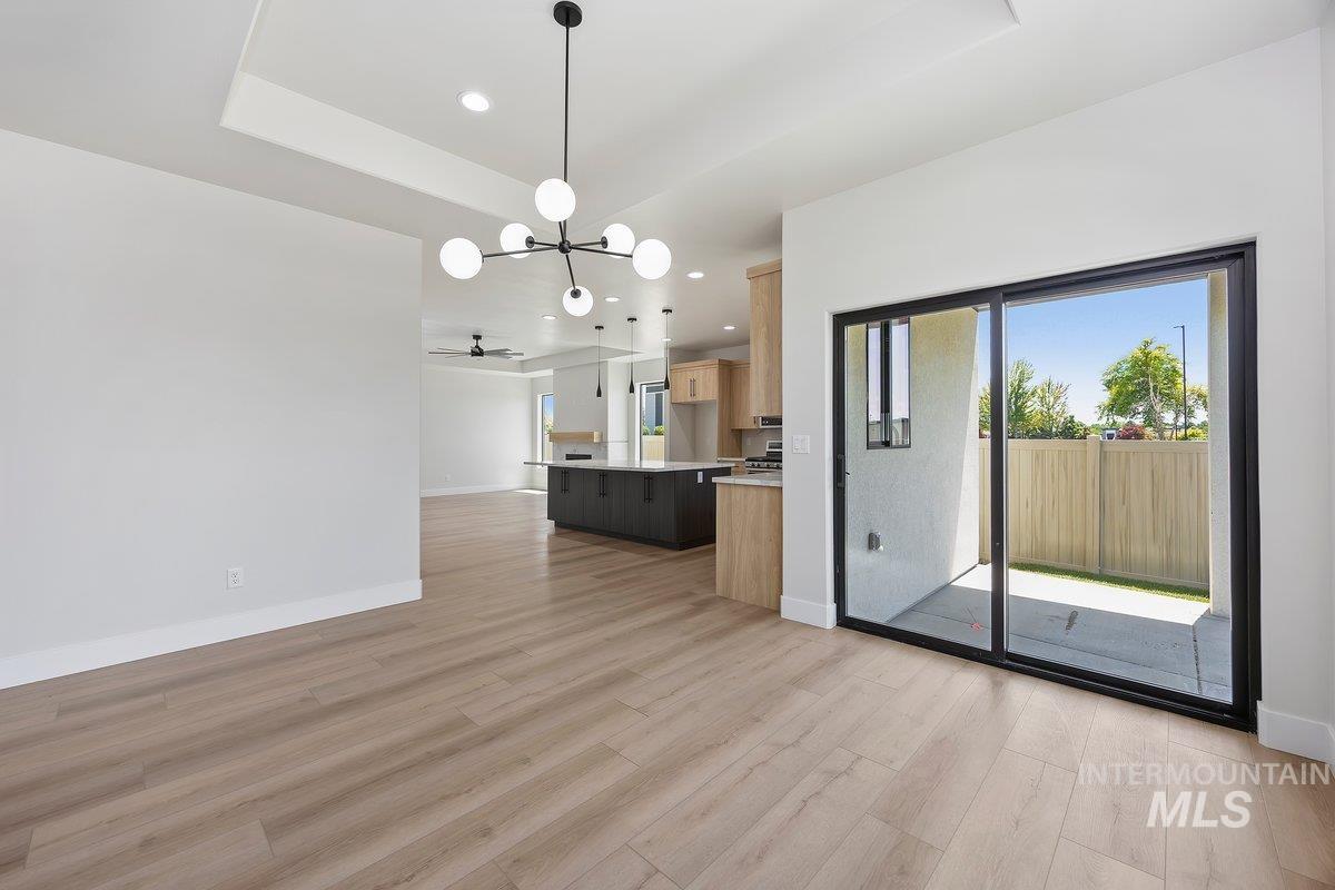 517 Canyon Falls Dr., Twin Falls, Idaho 83301, 3 Bedrooms, 2.5 Bathrooms, Residential For Sale, Price $545,000,MLS 98975573