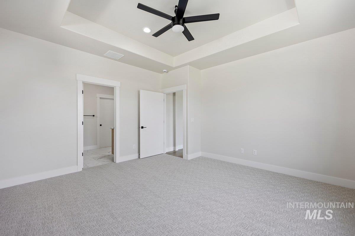 517 Canyon Falls Dr., Twin Falls, Idaho 83301, 3 Bedrooms, 2.5 Bathrooms, Residential For Sale, Price $545,000,MLS 98975573