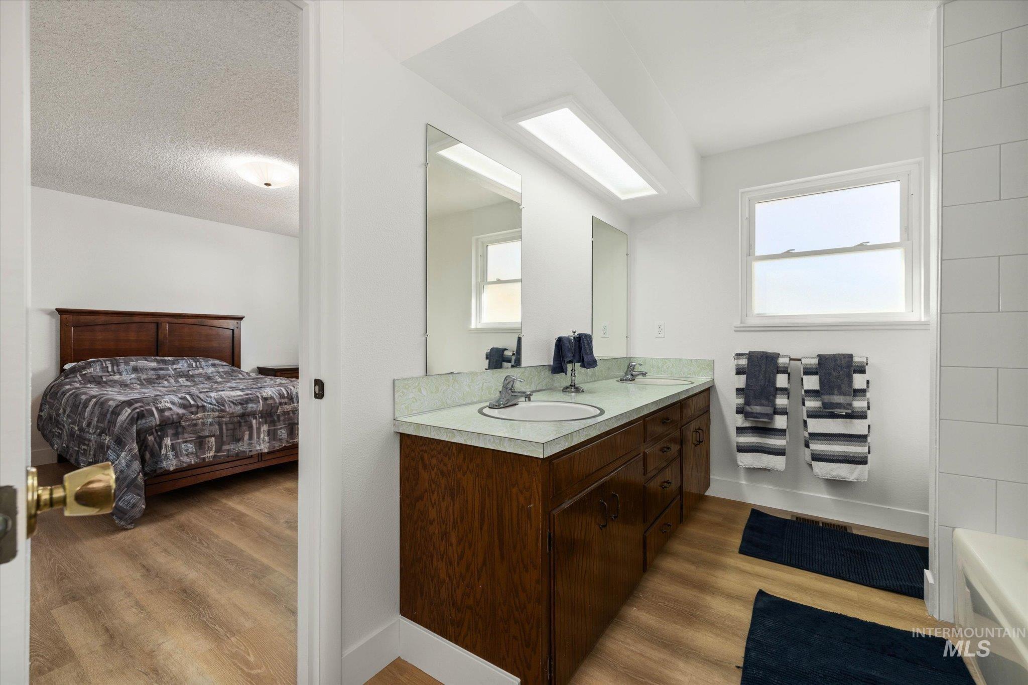 1205 Teton Avenue, Caldwell, Idaho 83605, 3 Bedrooms, 1.5 Bathrooms, Residential For Sale, Price $360,000,MLS 98975574