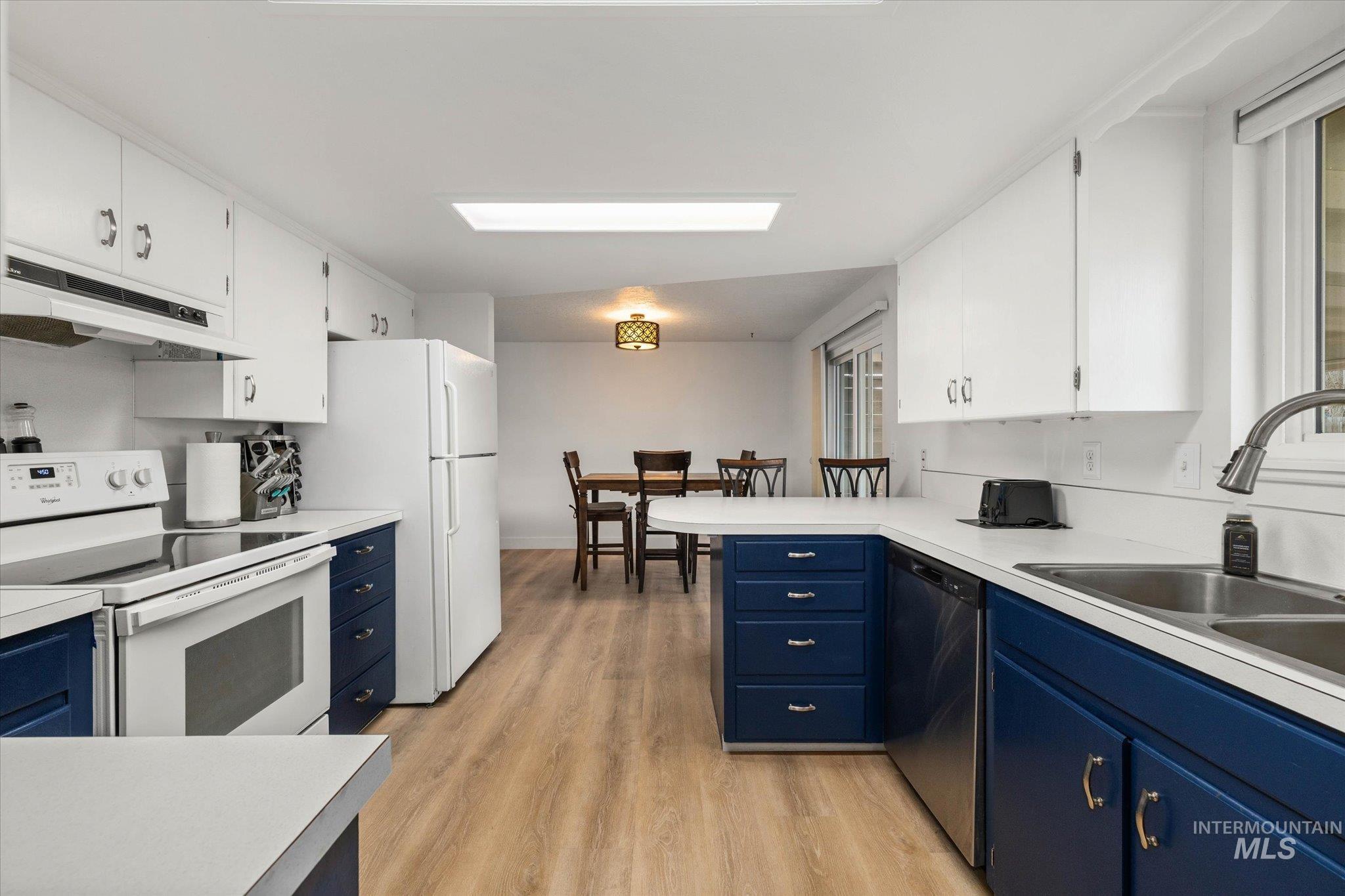 1205 Teton Avenue, Caldwell, Idaho 83605, 3 Bedrooms, 1.5 Bathrooms, Residential For Sale, Price $360,000,MLS 98975574