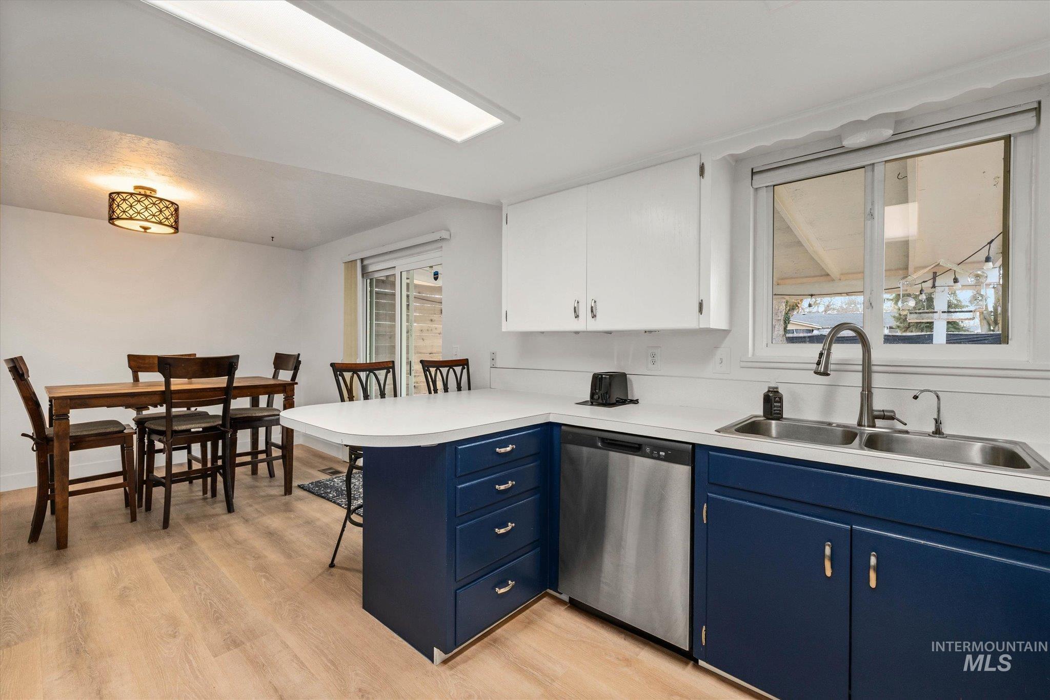 1205 Teton Avenue, Caldwell, Idaho 83605, 3 Bedrooms, 1.5 Bathrooms, Residential For Sale, Price $360,000,MLS 98975574