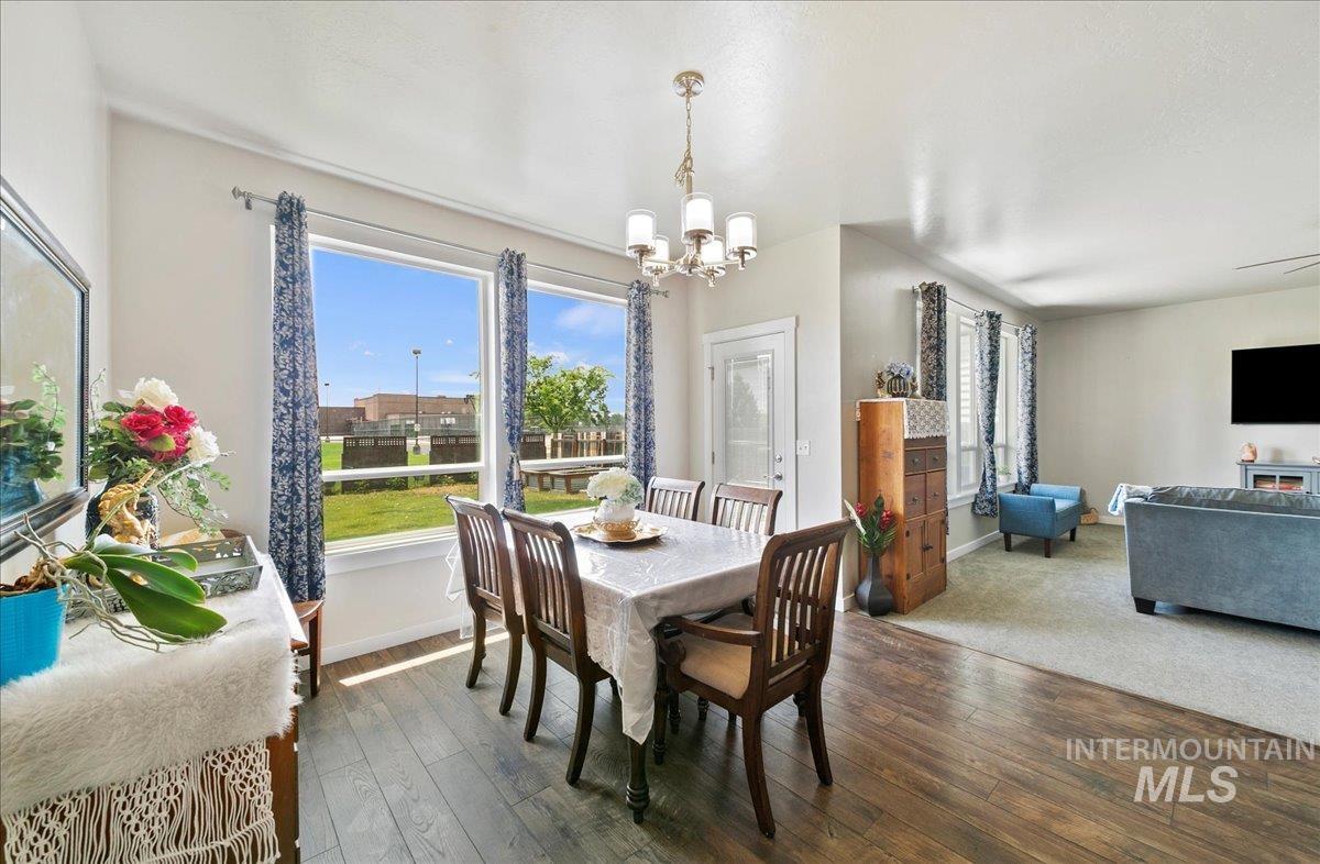 221 E Ensenada Drive, Meridian, Idaho 83642, 4 Bedrooms, 2.5 Bathrooms, Residential For Sale, Price $617,000,MLS 98975577