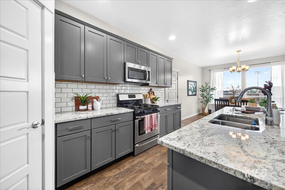 221 E Ensenada Drive, Meridian, Idaho 83646, 4 Bedrooms, 2.5 Bathrooms, Residential For Sale, Price $617,000,MLS 98975577