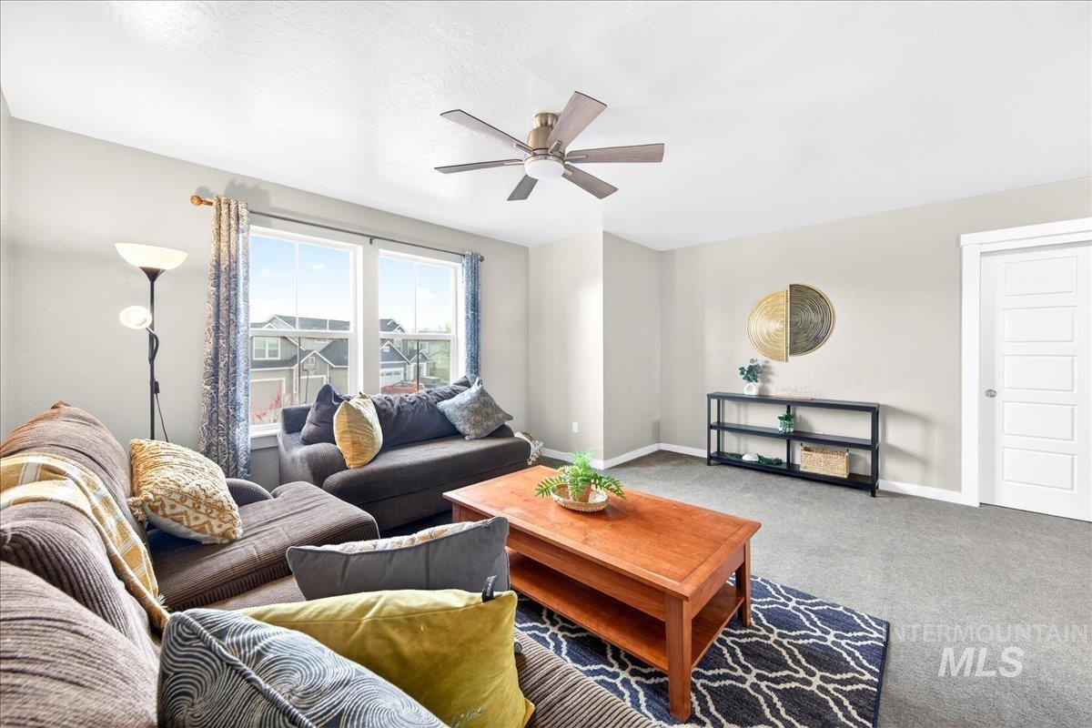 221 E Ensenada Drive, Meridian, Idaho 83646, 4 Bedrooms, 2.5 Bathrooms, Residential For Sale, Price $617,000,MLS 98975577