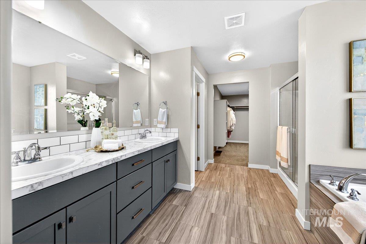 221 E Ensenada Drive, Meridian, Idaho 83646, 4 Bedrooms, 2.5 Bathrooms, Residential For Sale, Price $617,000,MLS 98975577