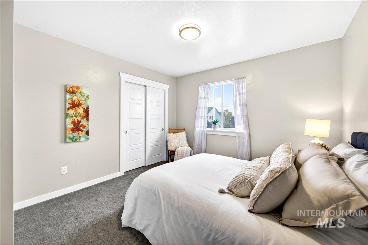 221 E Ensenada Drive, Meridian, Idaho 83646, 4 Bedrooms, 2.5 Bathrooms, Residential For Sale, Price $617,000,MLS 98975577