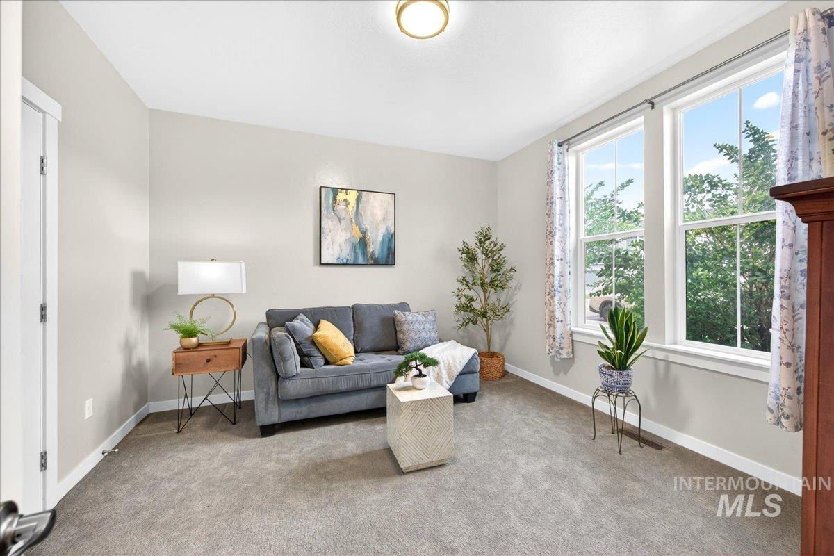 221 E Ensenada Drive, Meridian, Idaho 83646, 4 Bedrooms, 2.5 Bathrooms, Residential For Sale, Price $617,000,MLS 98975577