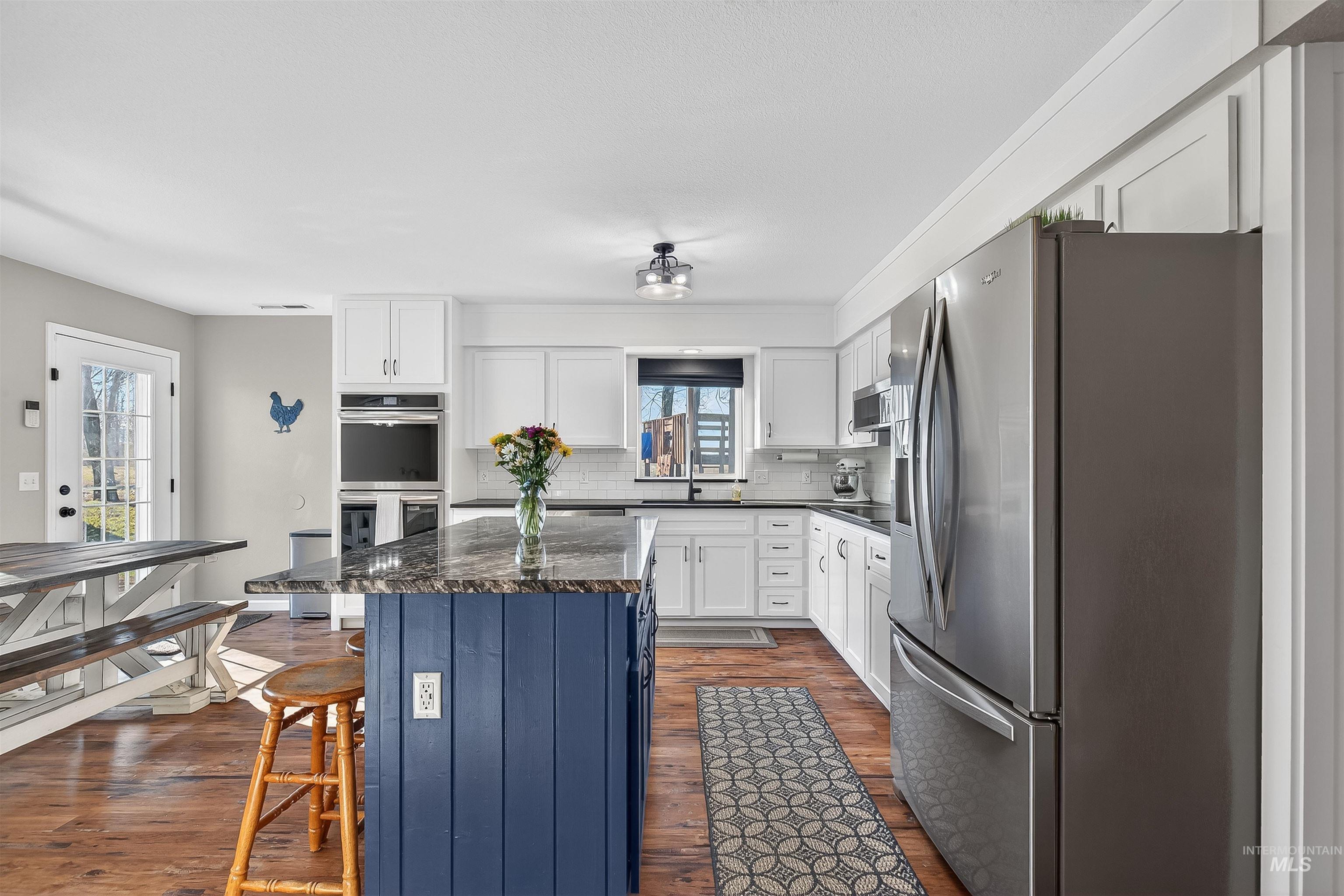 7104 Hepton Ln, Lewiston, Idaho 83501, 3 Bedrooms, 3 Bathrooms, Residential For Sale, Price $729,900,MLS 98975578