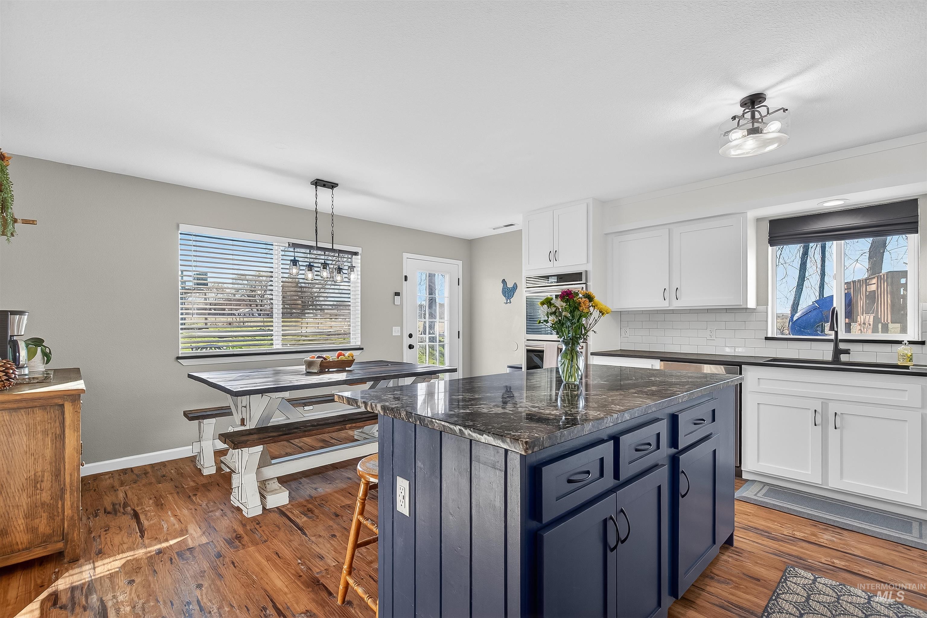 7104 Hepton Ln, Lewiston, Idaho 83501, 3 Bedrooms, 3 Bathrooms, Residential For Sale, Price $729,900,MLS 98975578