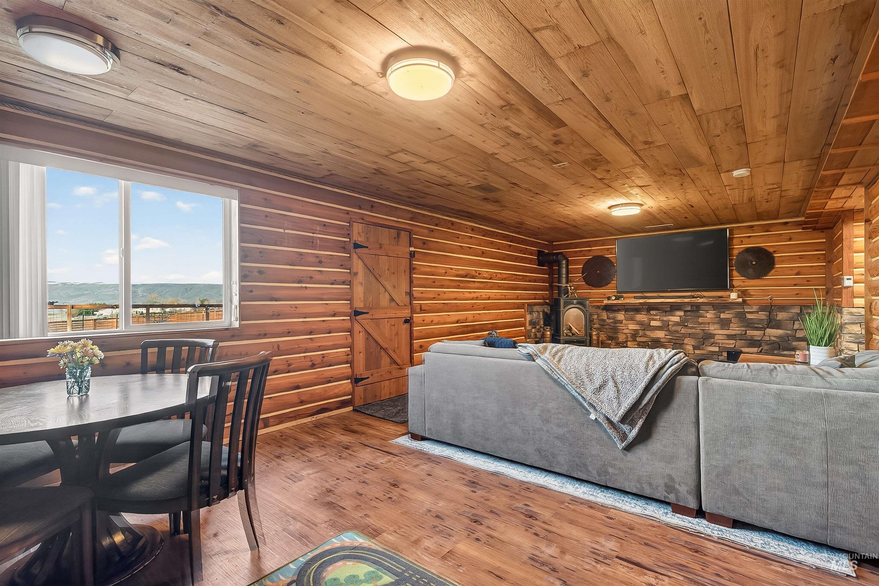 7104 Hepton Ln, Lewiston, Idaho 83501, 3 Bedrooms, 3 Bathrooms, Residential For Sale, Price $729,900,MLS 98975578