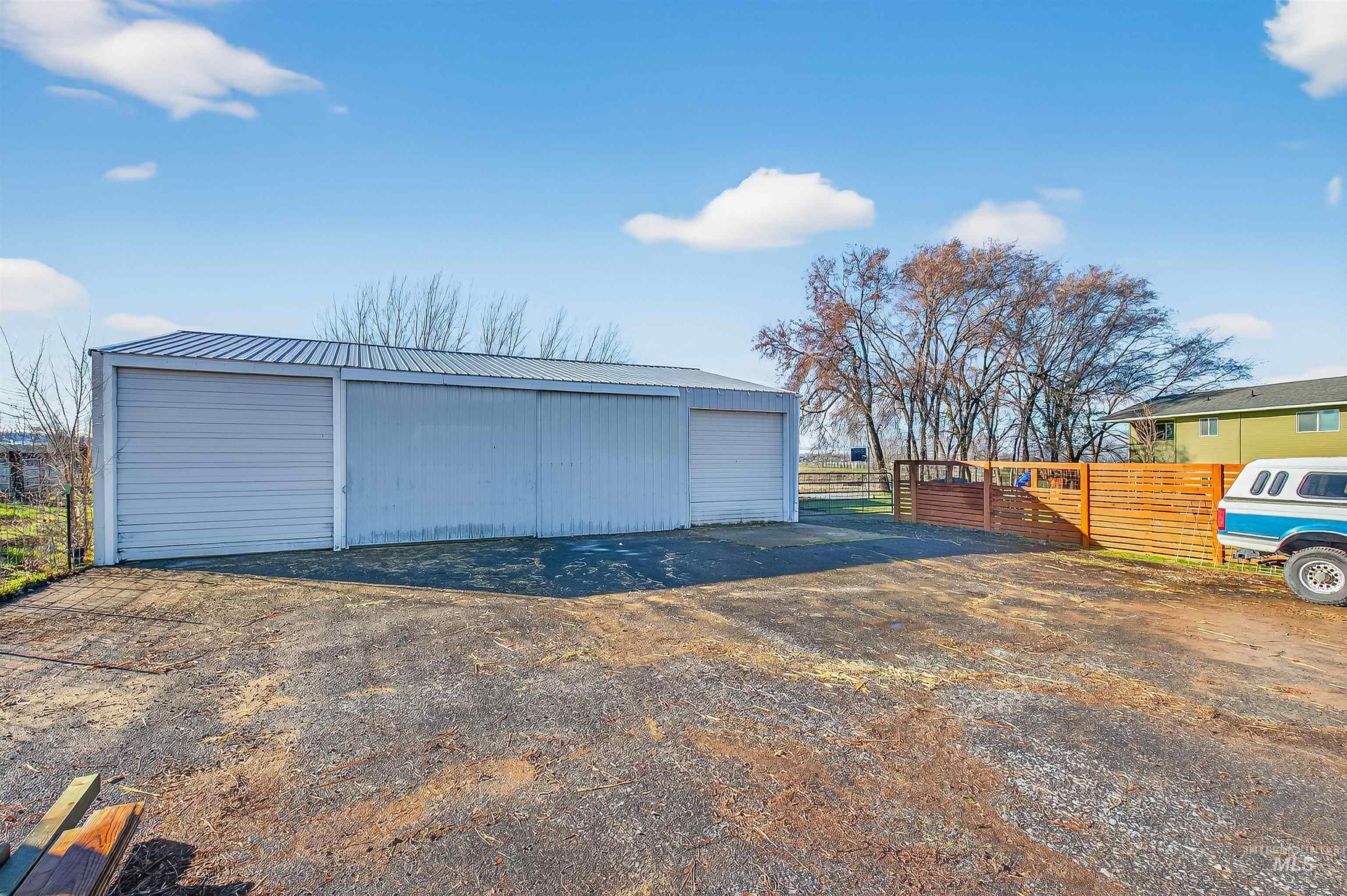 7104 Hepton Ln, Lewiston, Idaho 83501, 3 Bedrooms, 3 Bathrooms, Residential For Sale, Price $729,900,MLS 98975578