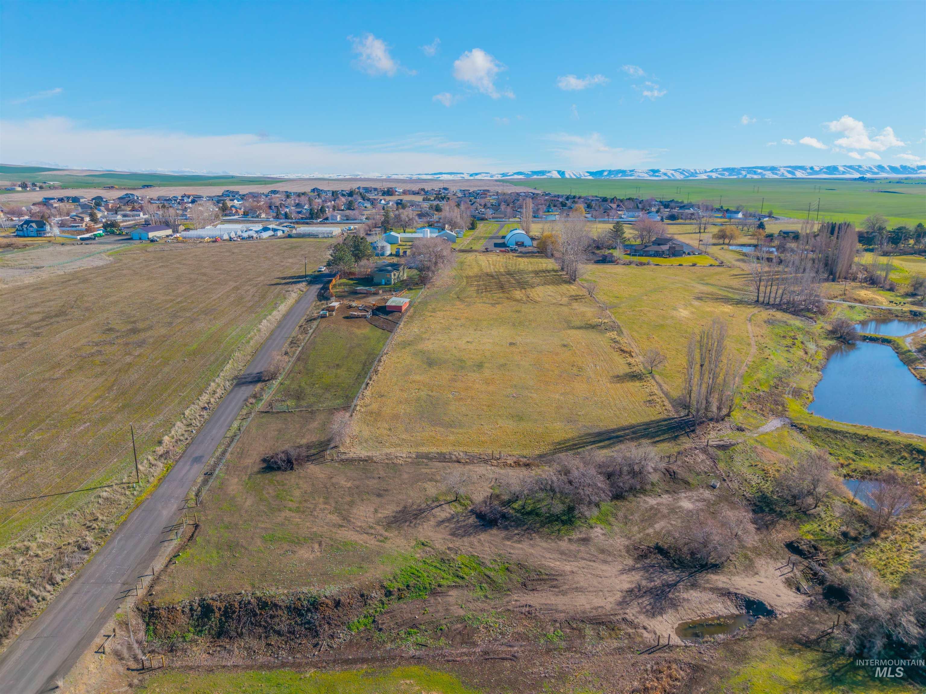 7104 Hepton Ln, Lewiston, Idaho 83501, 3 Bedrooms, 3 Bathrooms, Residential For Sale, Price $729,900,MLS 98975578