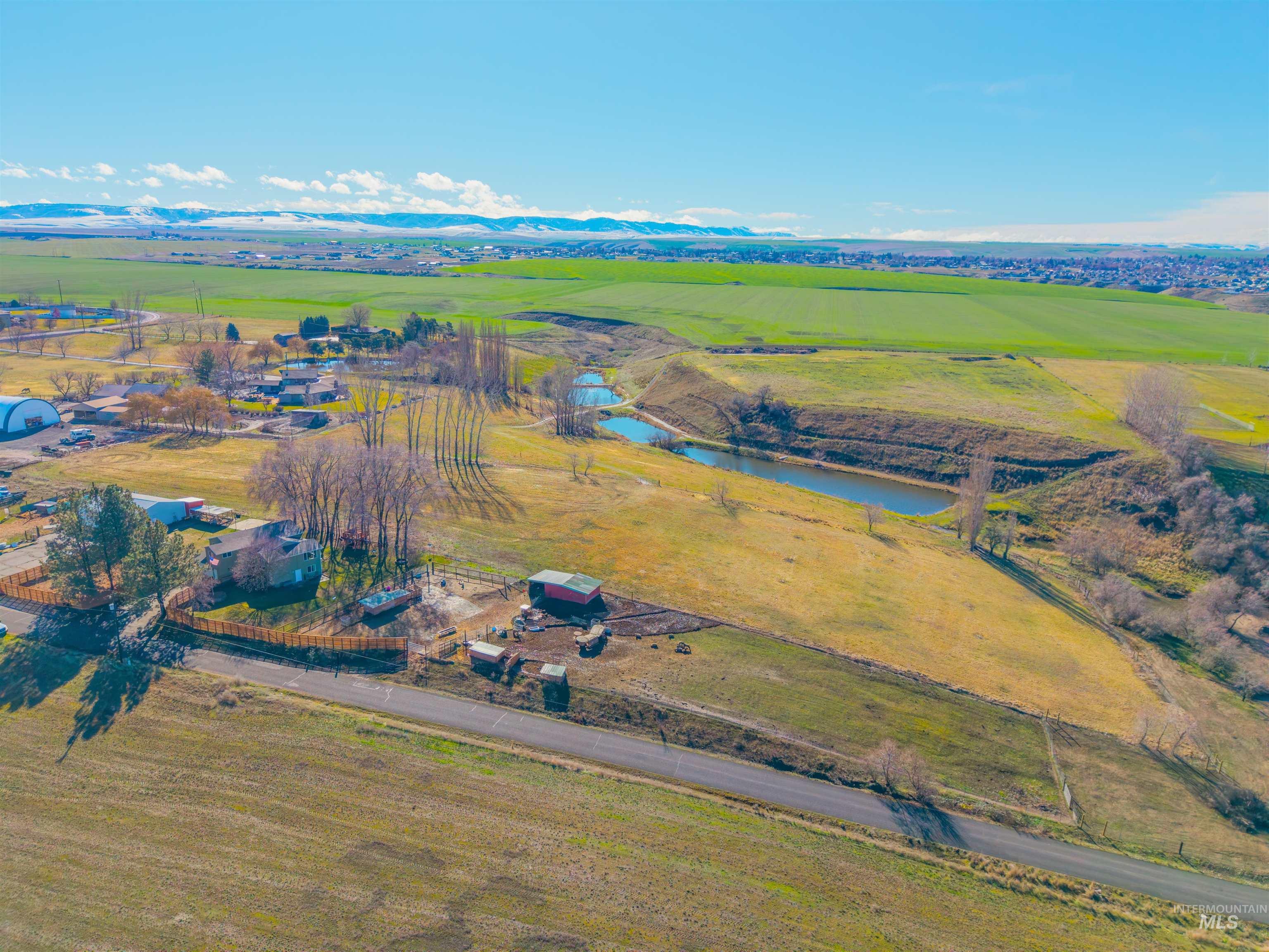 7104 Hepton Ln, Lewiston, Idaho 83501, 3 Bedrooms, 3 Bathrooms, Residential For Sale, Price $729,900,MLS 98975578