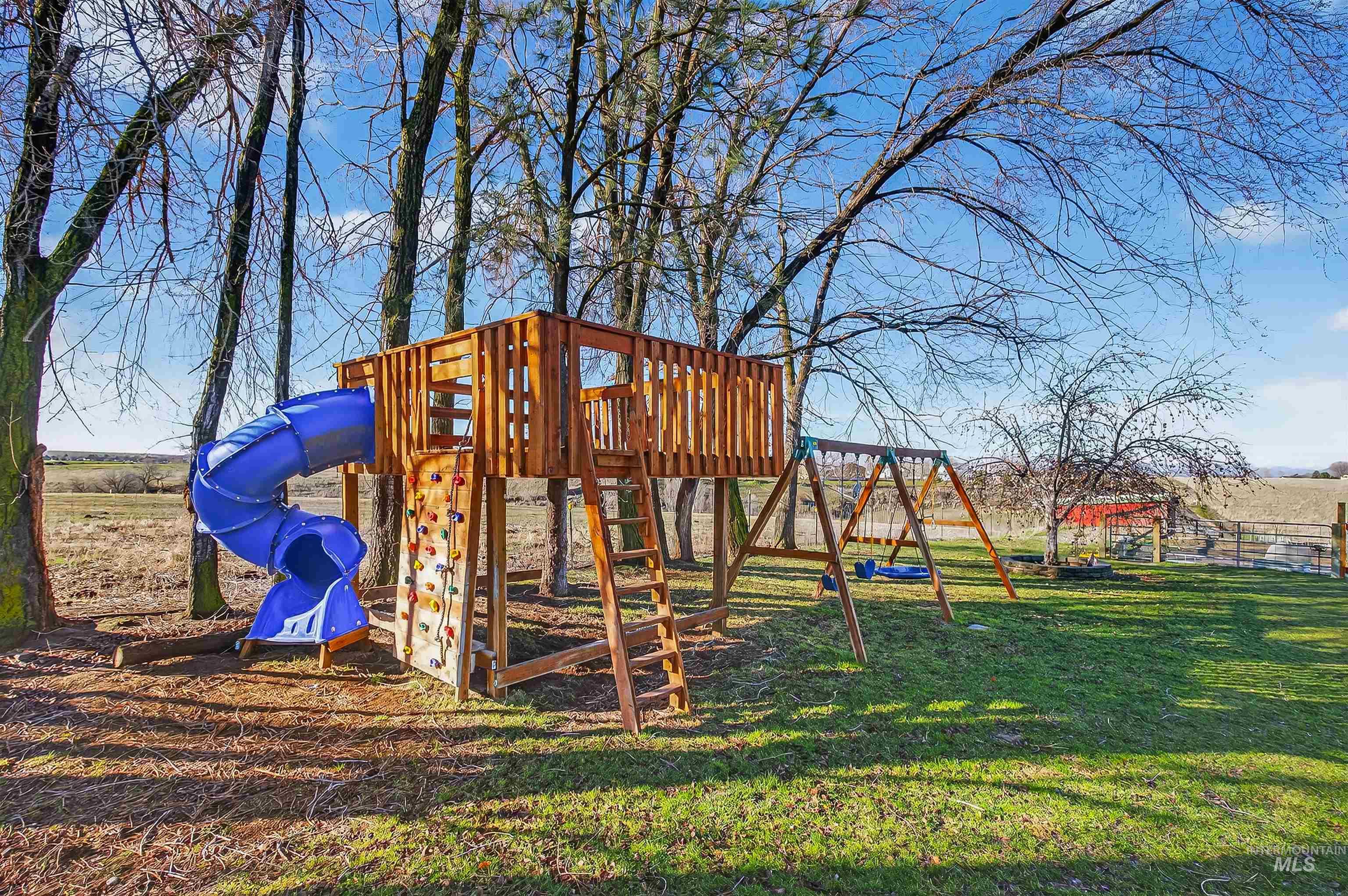 7104 Hepton Ln, Lewiston, Idaho 83501, 3 Bedrooms, 3 Bathrooms, Residential For Sale, Price $729,900,MLS 98975578