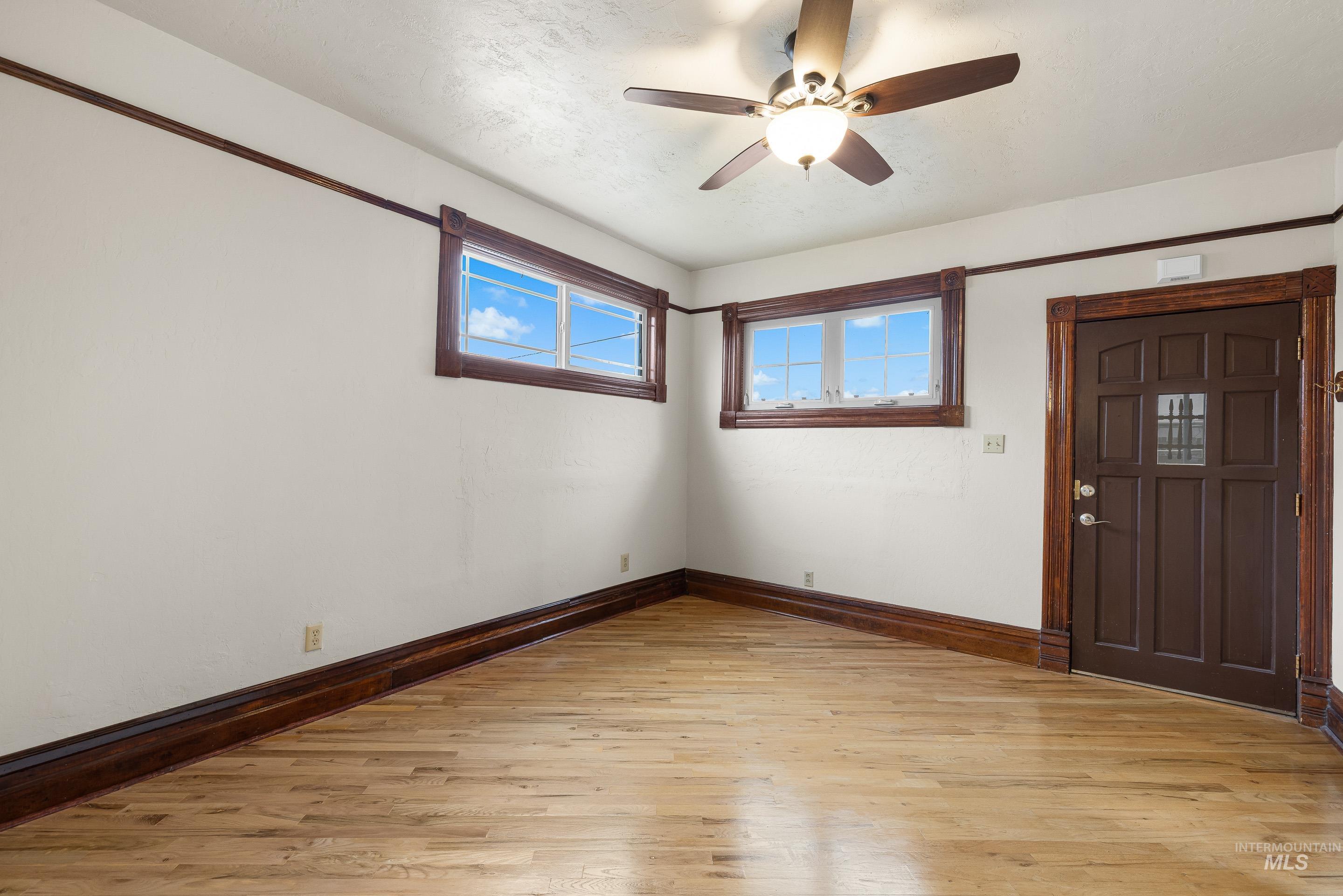 1415/1411 S Fern St, Nampa, Idaho 83686-7415, 2 Bedrooms, 1 Bathroom, Residential For Sale, Price $440,000,MLS 98975579