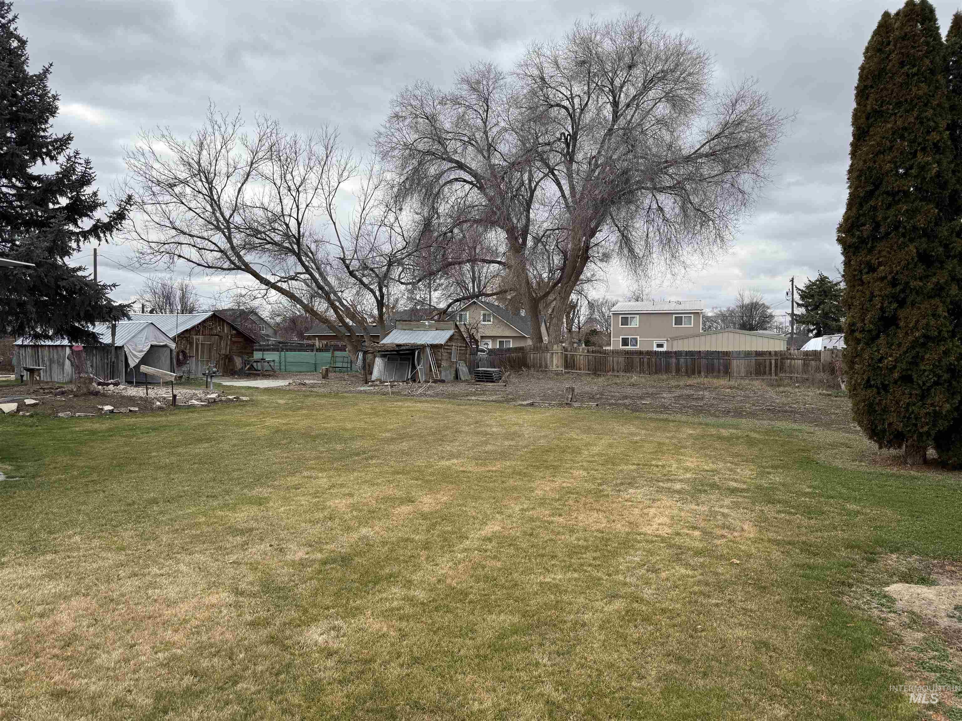 1415/1411 S Fern St, Nampa, Idaho 83686-7415, 2 Bedrooms, 1 Bathroom, Residential For Sale, Price $440,000,MLS 98975579