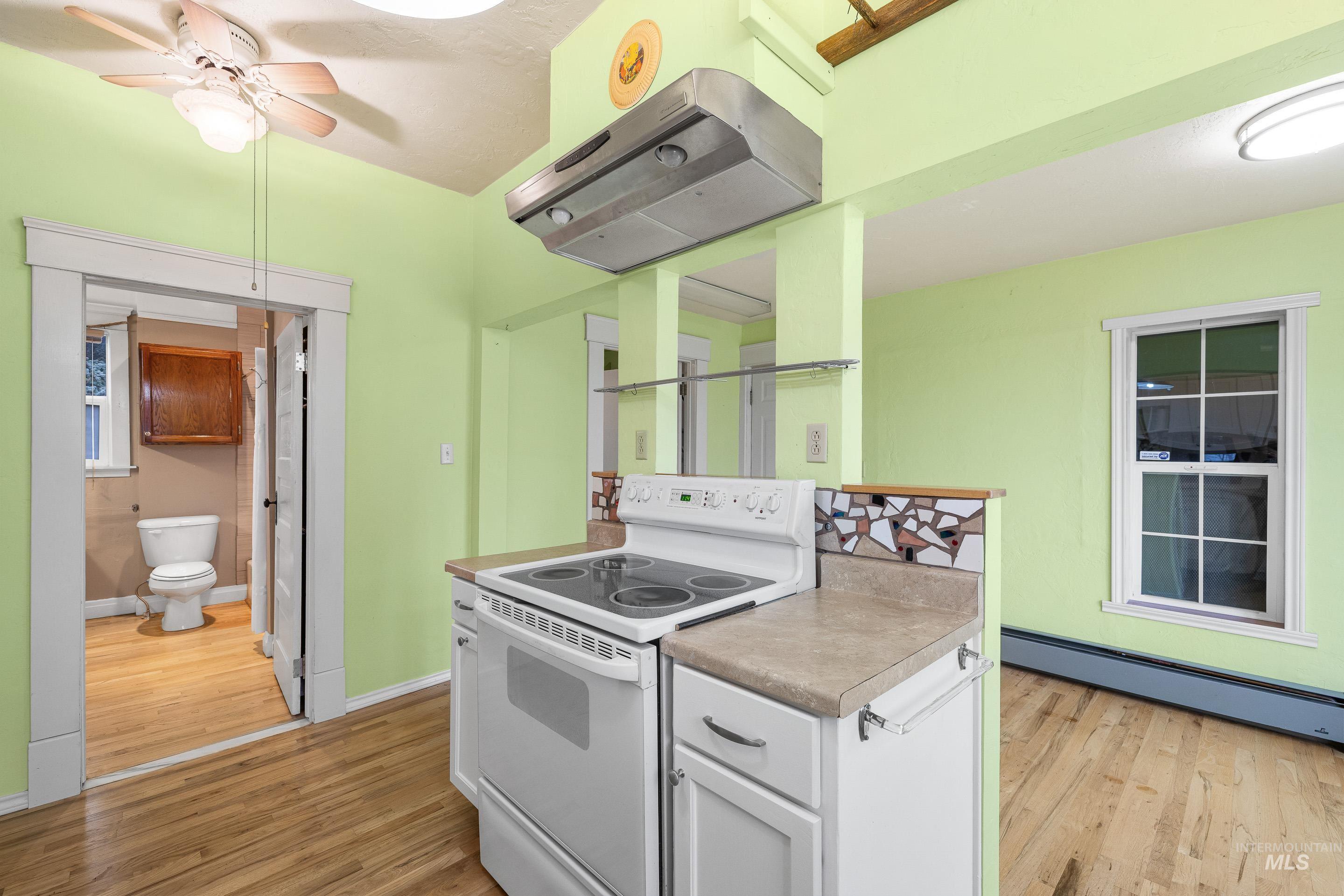 1415/1411 S Fern St, Nampa, Idaho 83686-7415, 2 Bedrooms, 1 Bathroom, Residential For Sale, Price $440,000,MLS 98975579