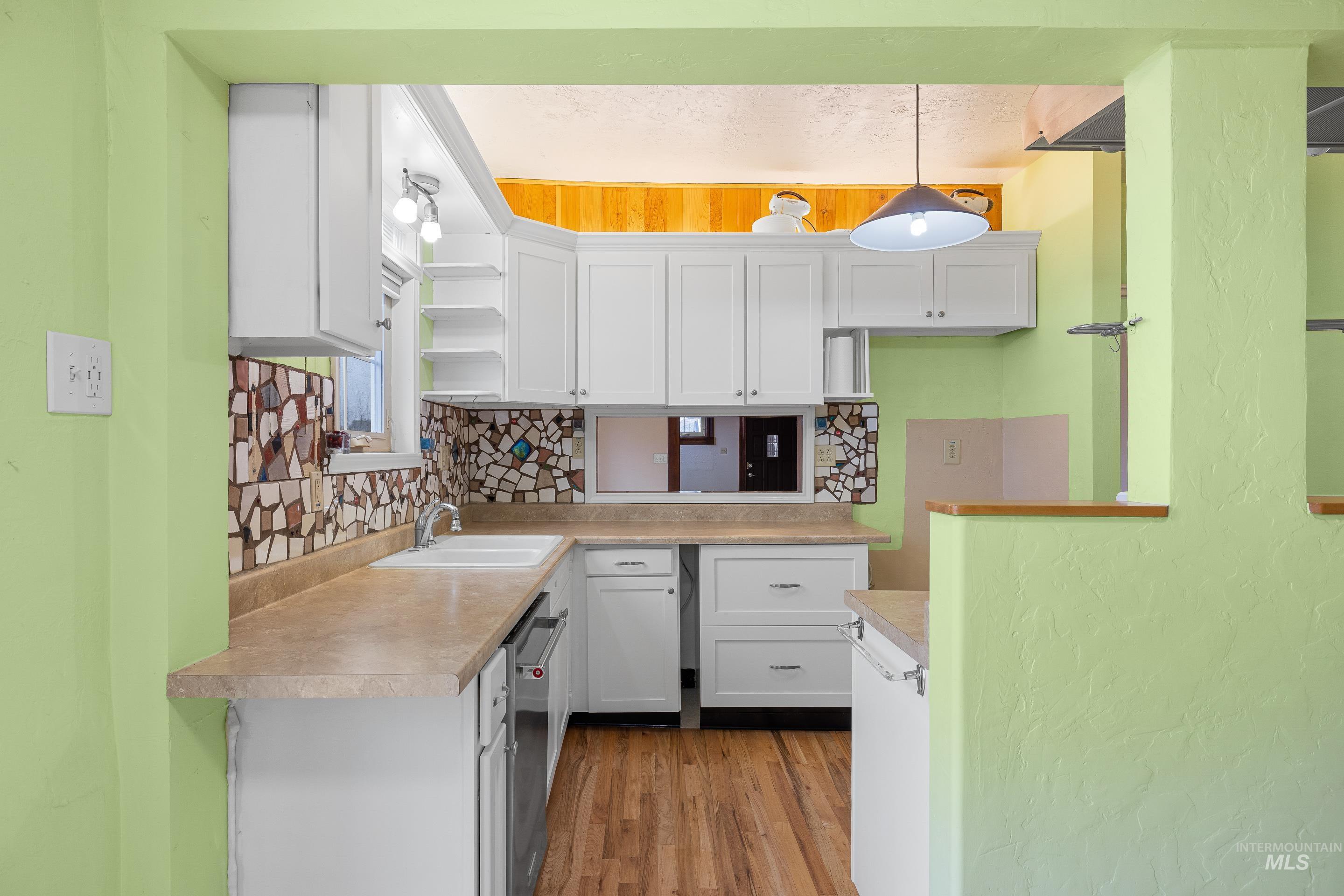 1415/1411 S Fern St, Nampa, Idaho 83686-7415, 2 Bedrooms, 1 Bathroom, Residential For Sale, Price $440,000,MLS 98975579