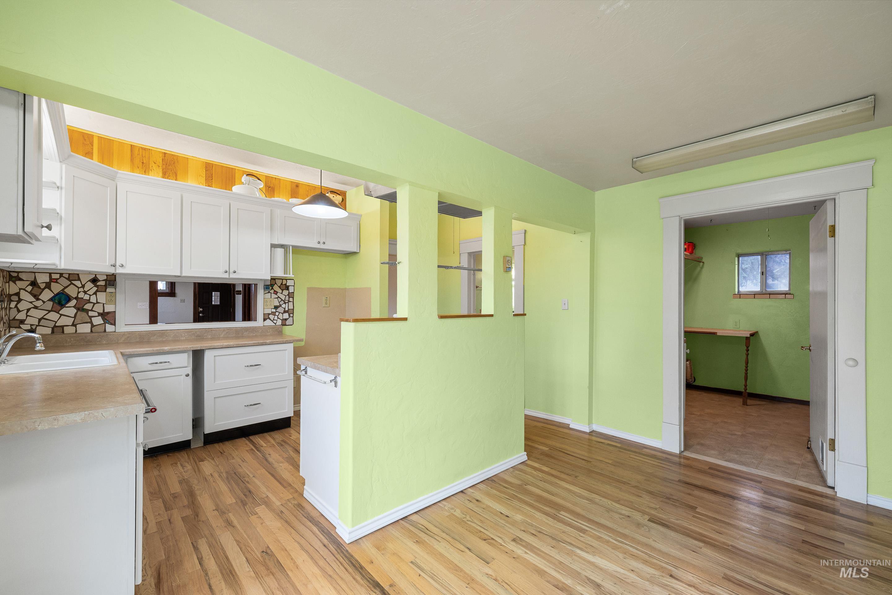 1415/1411 S Fern St, Nampa, Idaho 83686-7415, 2 Bedrooms, 1 Bathroom, Residential For Sale, Price $440,000,MLS 98975579