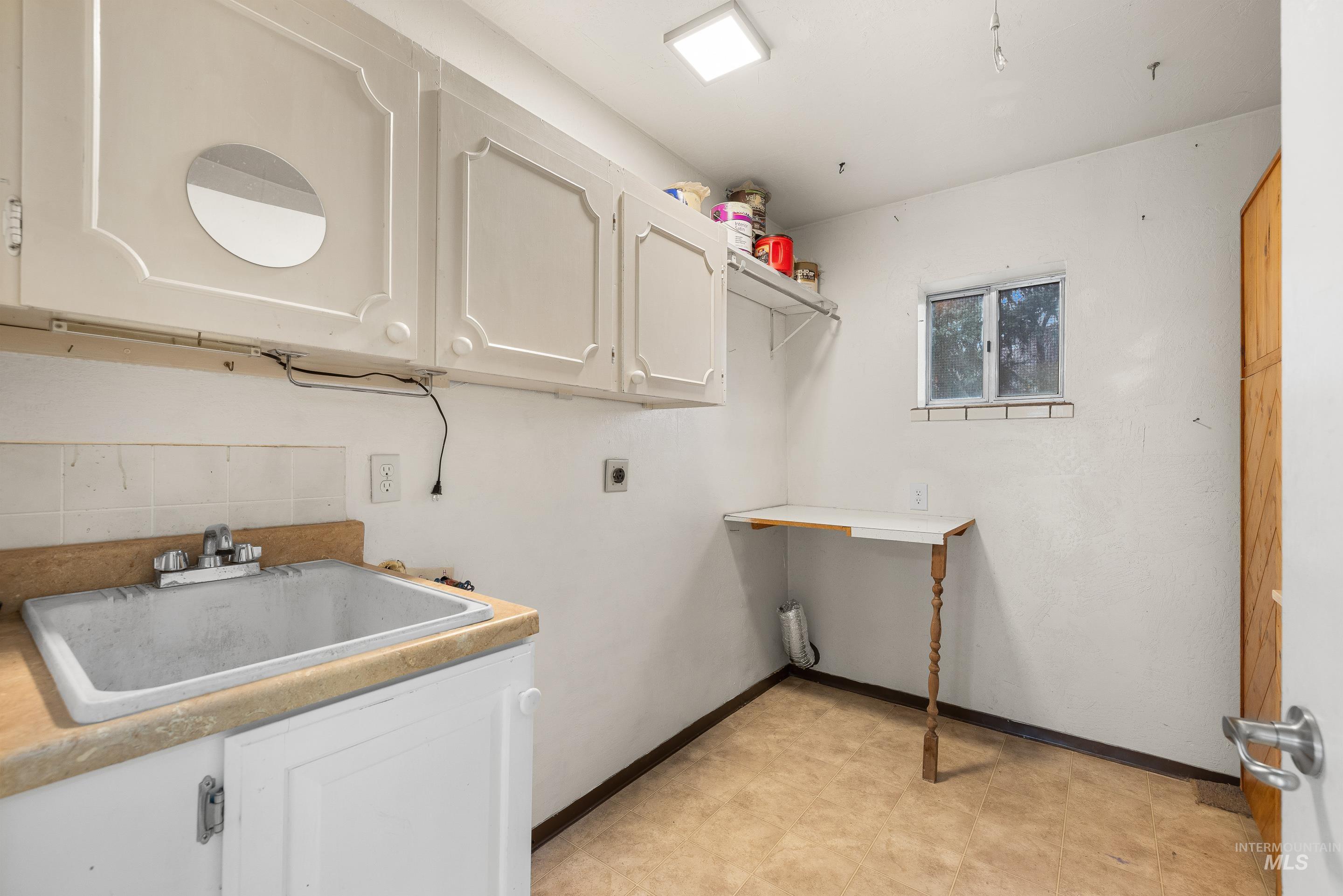 1415/1411 S Fern St, Nampa, Idaho 83686-7415, 2 Bedrooms, 1 Bathroom, Residential For Sale, Price $440,000,MLS 98975579