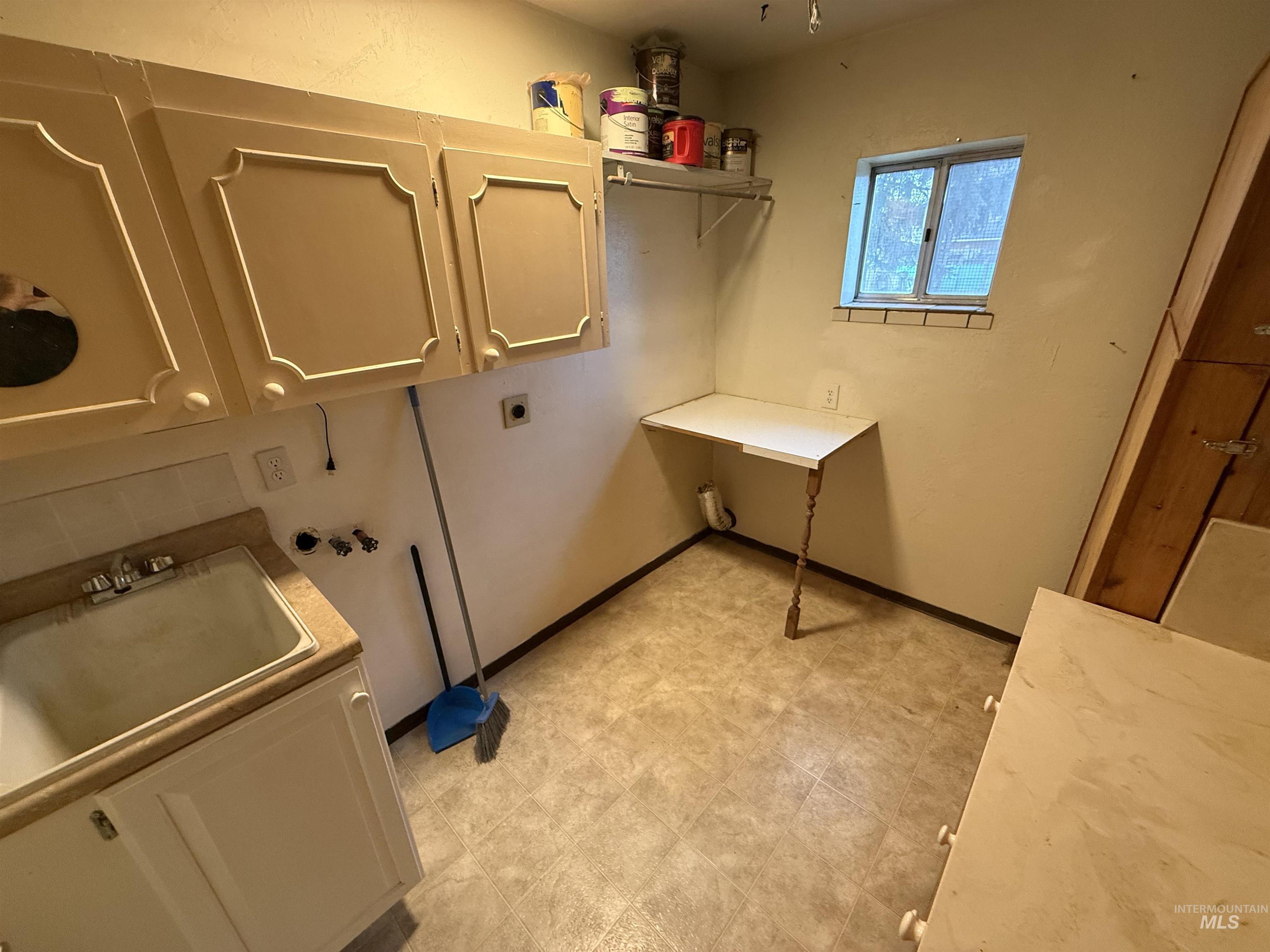 1415/1411 S Fern St, Nampa, Idaho 83686-7415, 2 Bedrooms, 1 Bathroom, Residential For Sale, Price $440,000,MLS 98975579