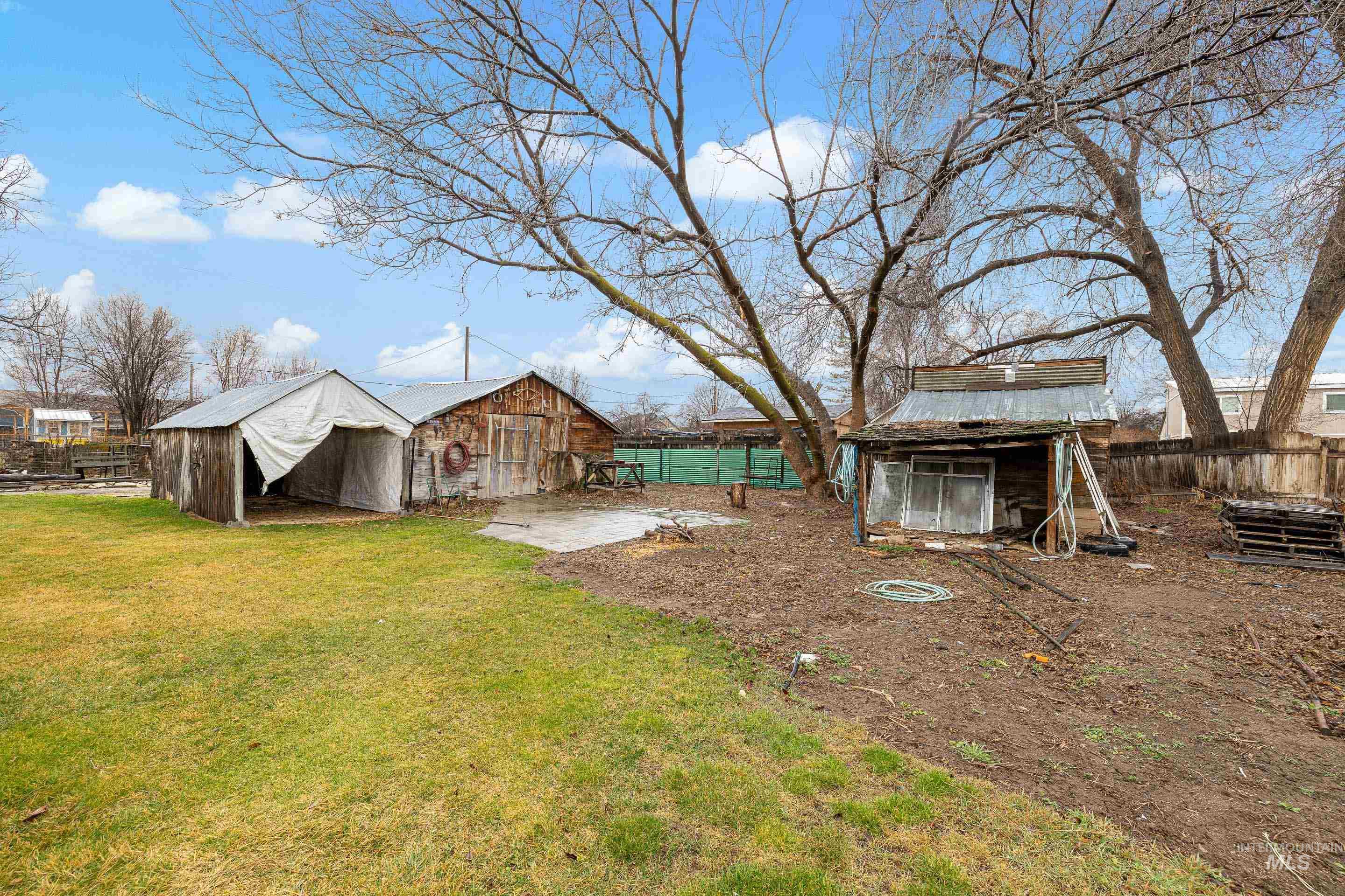 1415/1411 S Fern St, Nampa, Idaho 83686-7415, 2 Bedrooms, 1 Bathroom, Residential For Sale, Price $440,000,MLS 98975579