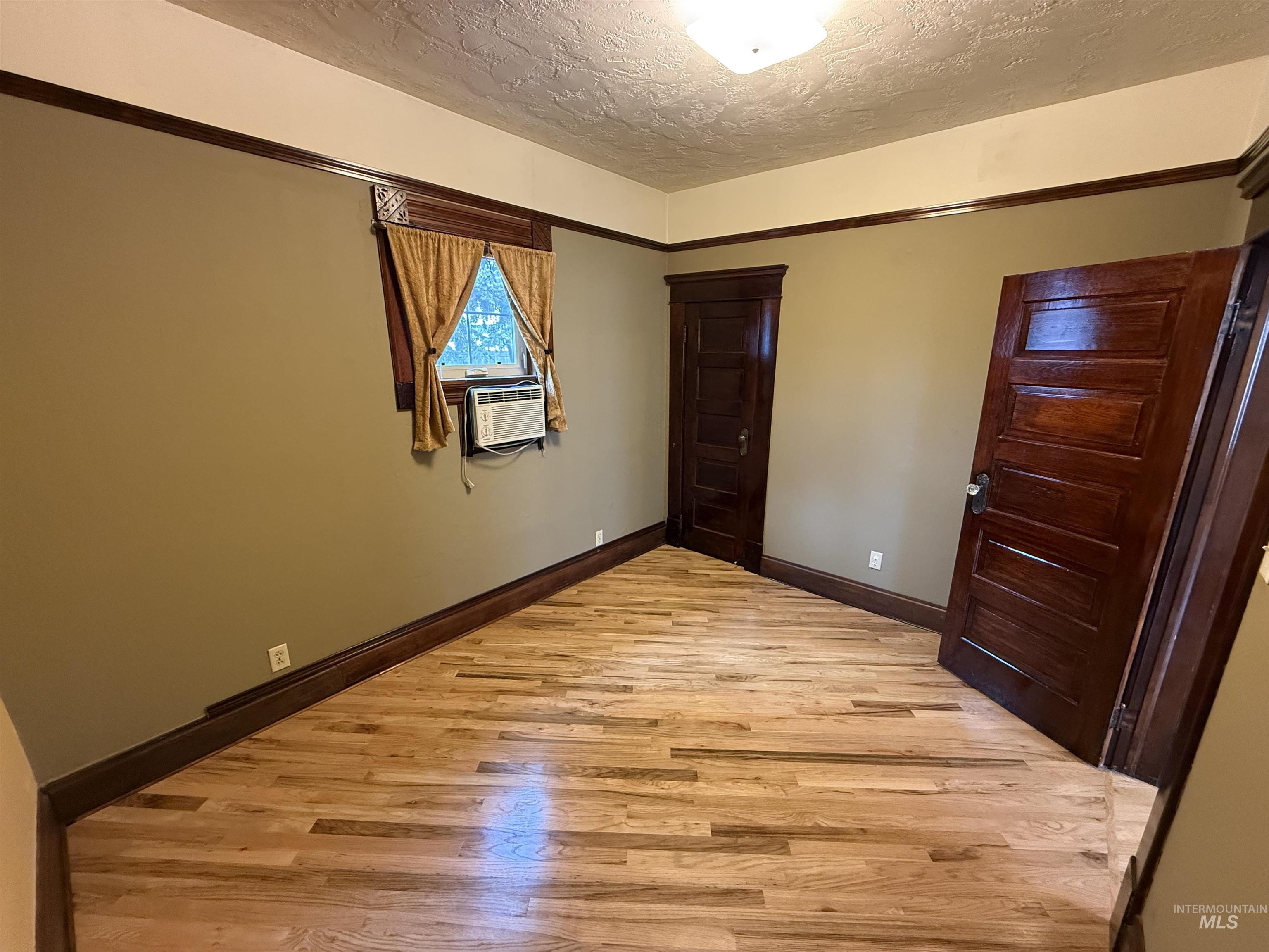 1415/1411 S Fern St, Nampa, Idaho 83686-7415, 2 Bedrooms, 1 Bathroom, Residential For Sale, Price $440,000,MLS 98975579