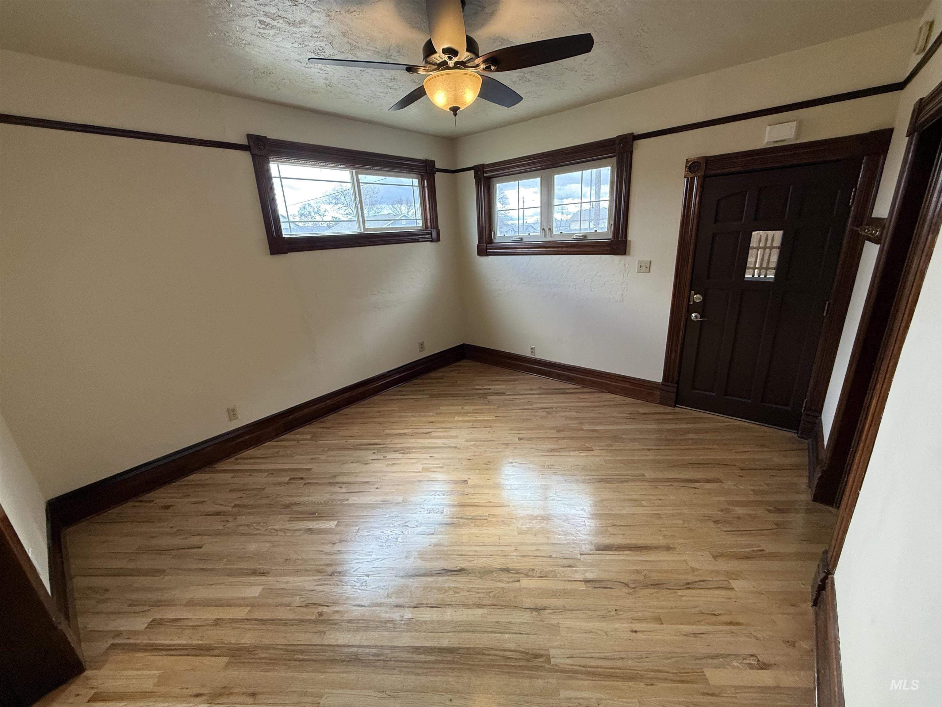 1415/1411 S Fern St, Nampa, Idaho 83686-7415, 2 Bedrooms, 1 Bathroom, Residential For Sale, Price $440,000,MLS 98975579