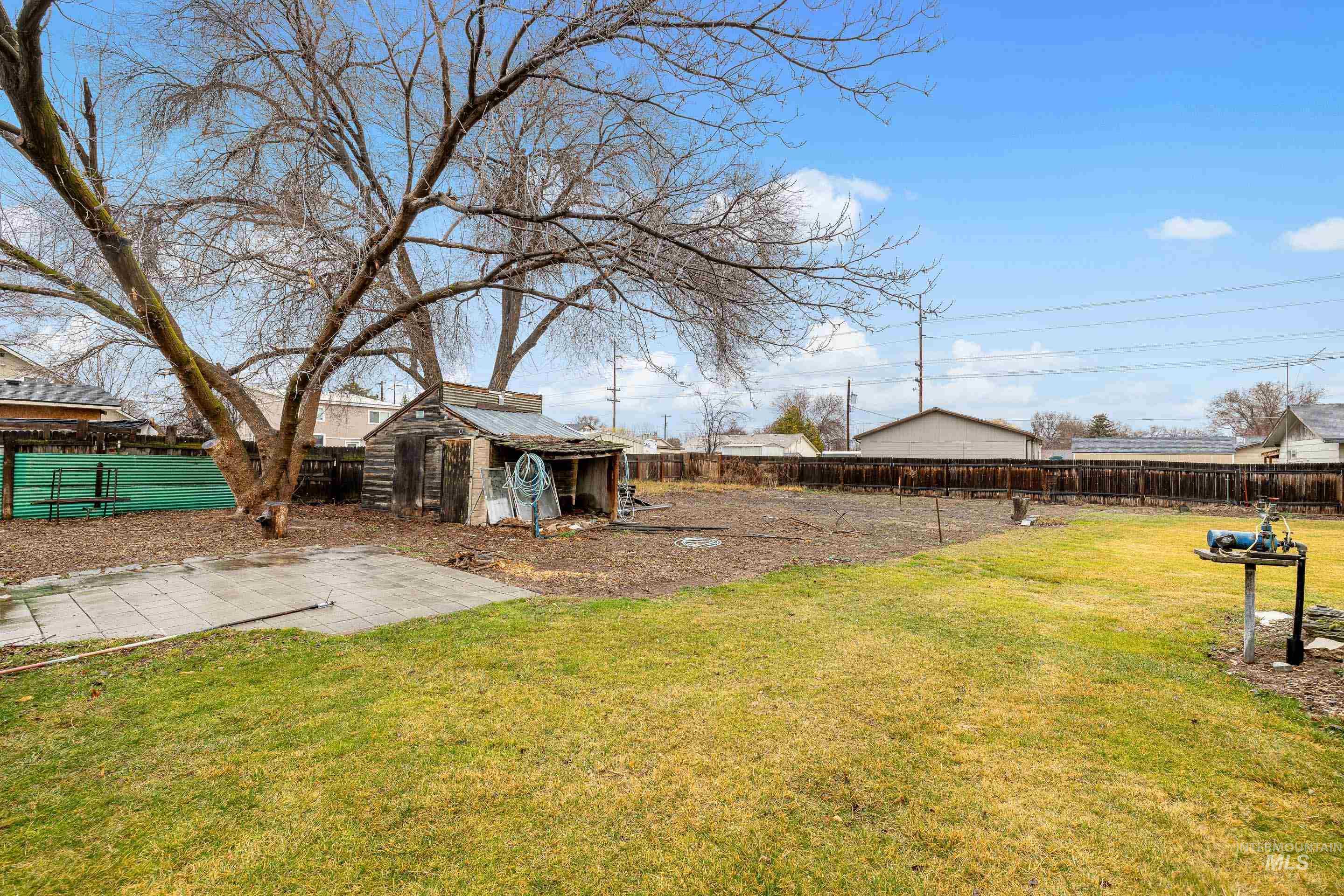 1415/1411 S Fern St, Nampa, Idaho 83686-7415, 2 Bedrooms, 1 Bathroom, Residential For Sale, Price $440,000,MLS 98975579