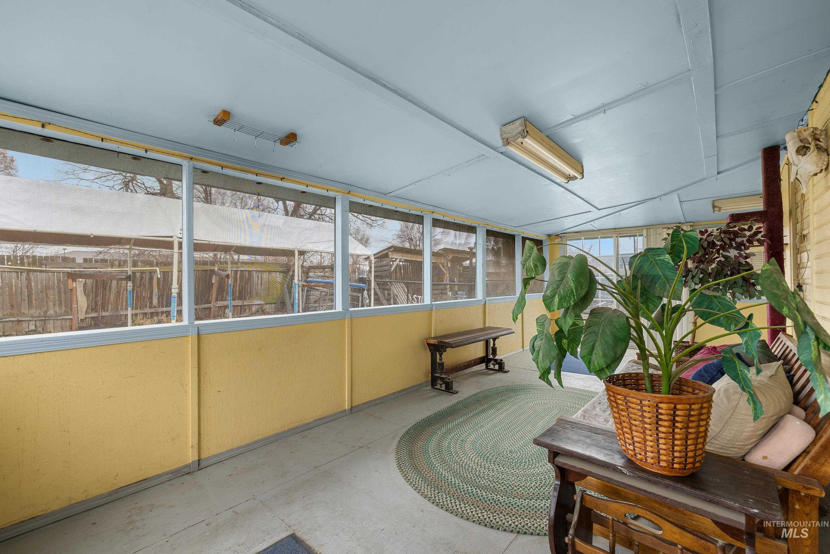 1415/1411 S Fern St, Nampa, Idaho 83686-7415, 2 Bedrooms, 1 Bathroom, Residential For Sale, Price $440,000,MLS 98975579