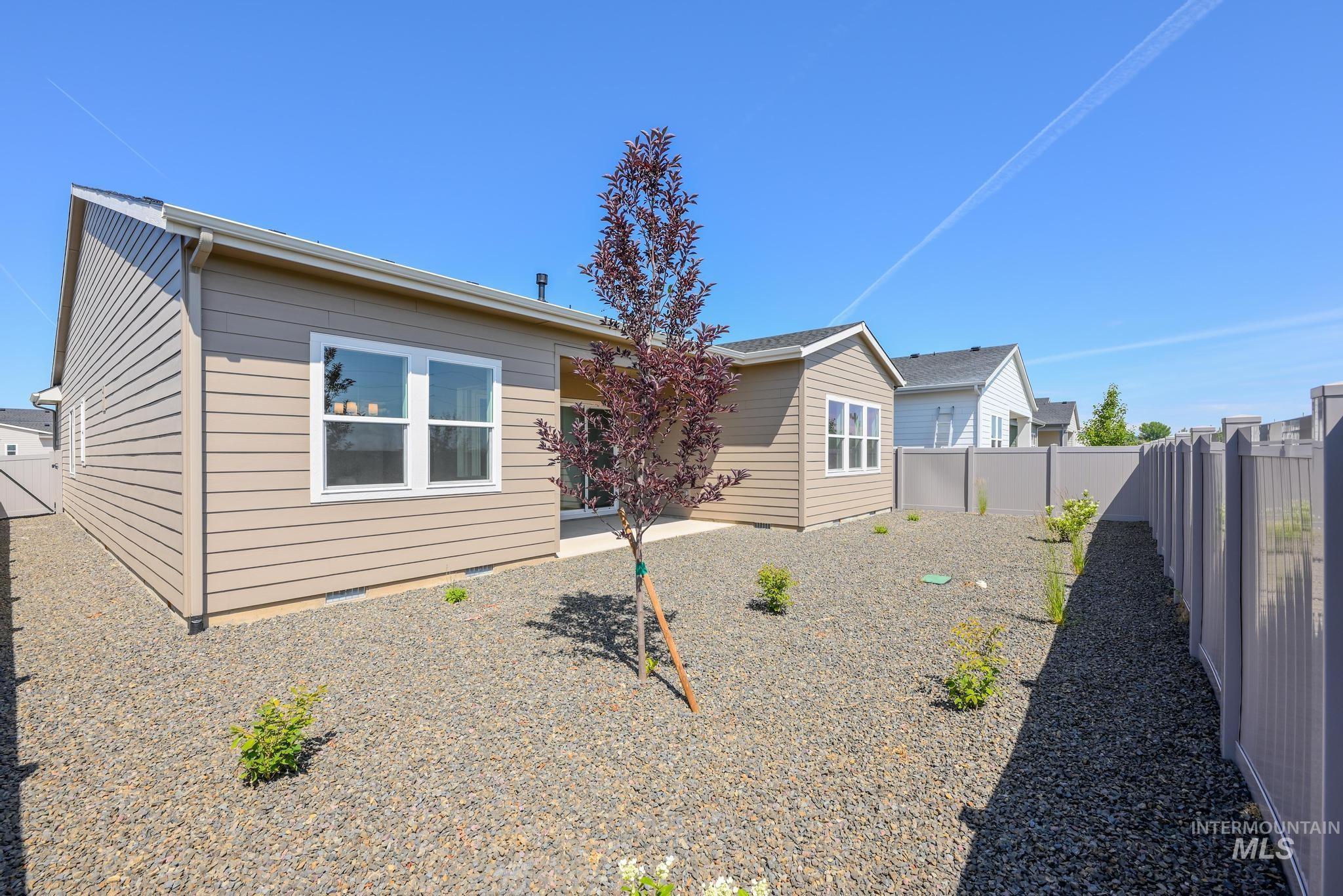 8538 W Fanning St, Star, Idaho 83669, 3 Bedrooms, 3 Bathrooms, Residential For Sale, Price $689,000,MLS 98975581