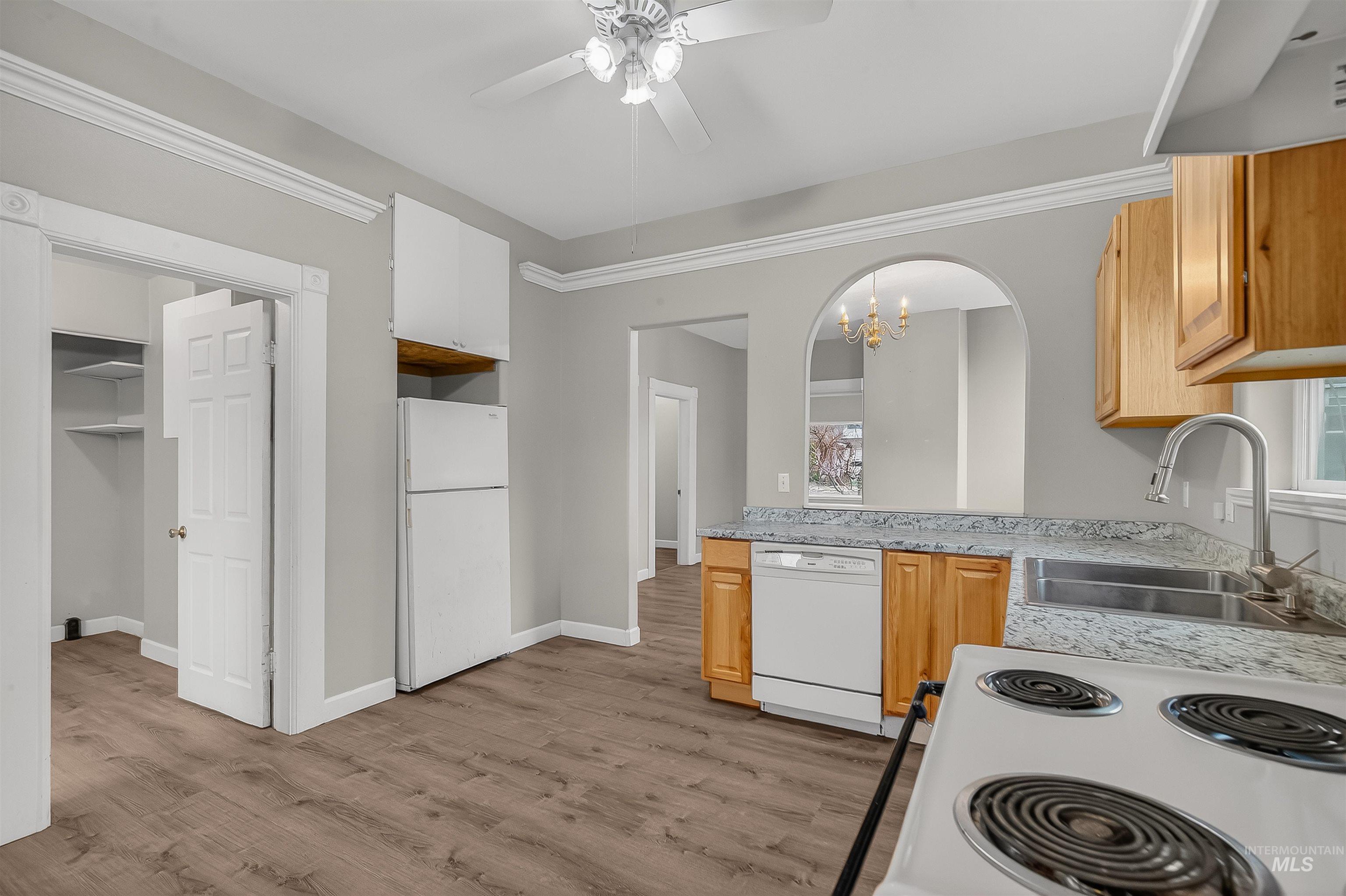 833 8th St, Clarkston, Washington 99403, 2 Bedrooms, 1 Bathroom, Residential For Sale, Price $289,000,MLS 98975584