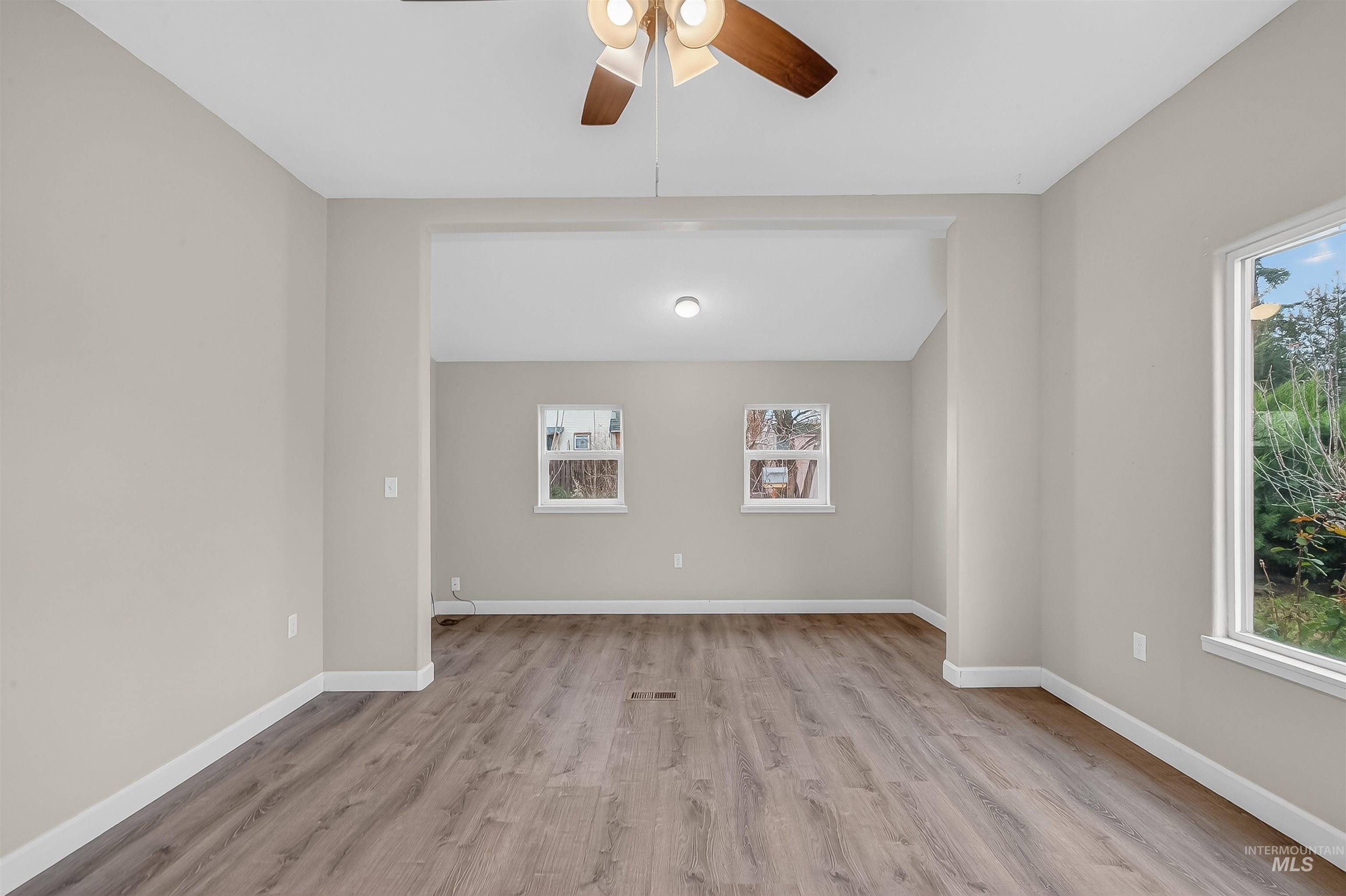 833 8th St, Clarkston, Washington 99403, 2 Bedrooms, 1 Bathroom, Residential For Sale, Price $289,000,MLS 98975584