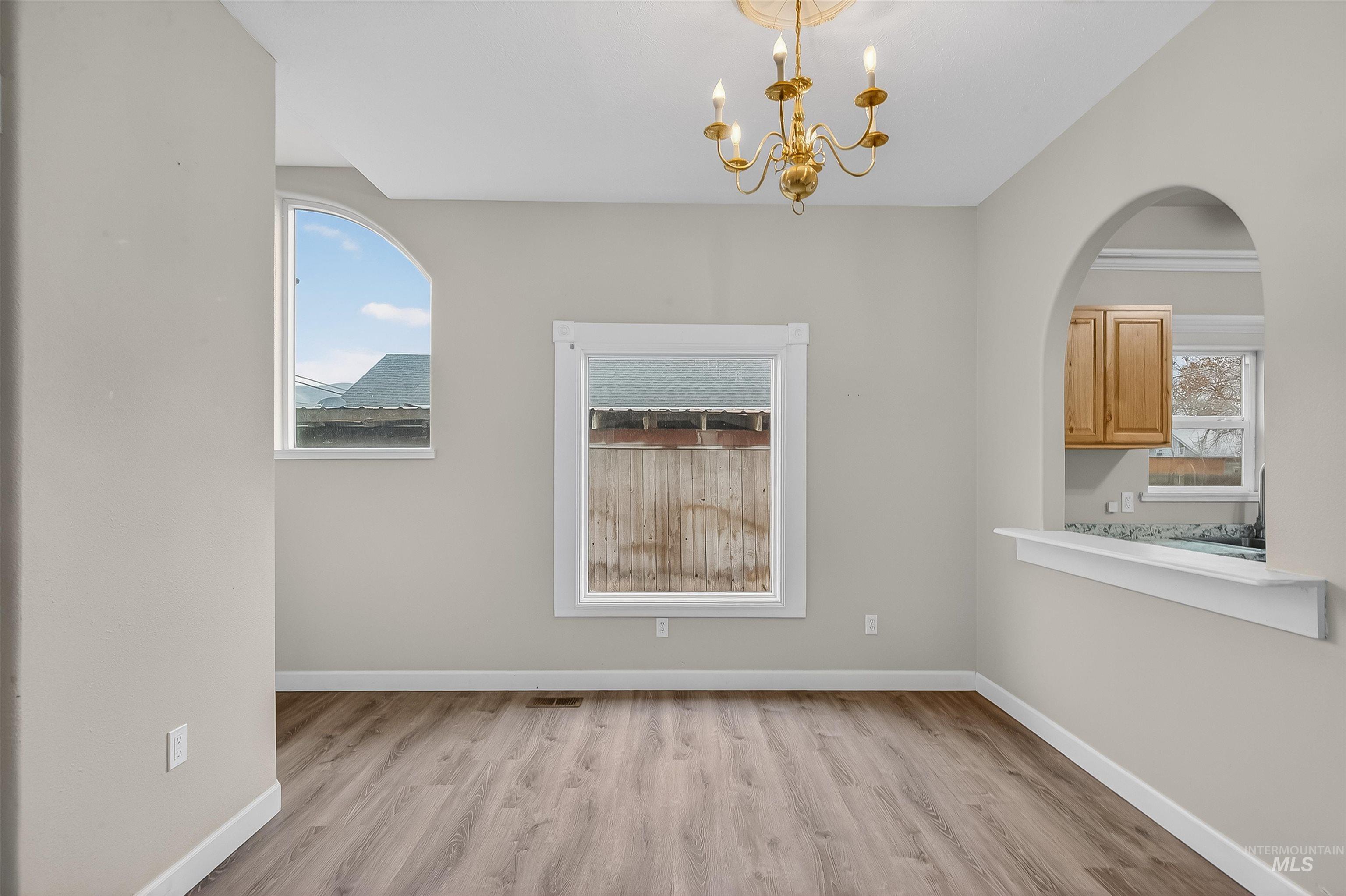 833 8th St, Clarkston, Washington 99403, 2 Bedrooms, 1 Bathroom, Residential For Sale, Price $289,000,MLS 98975584