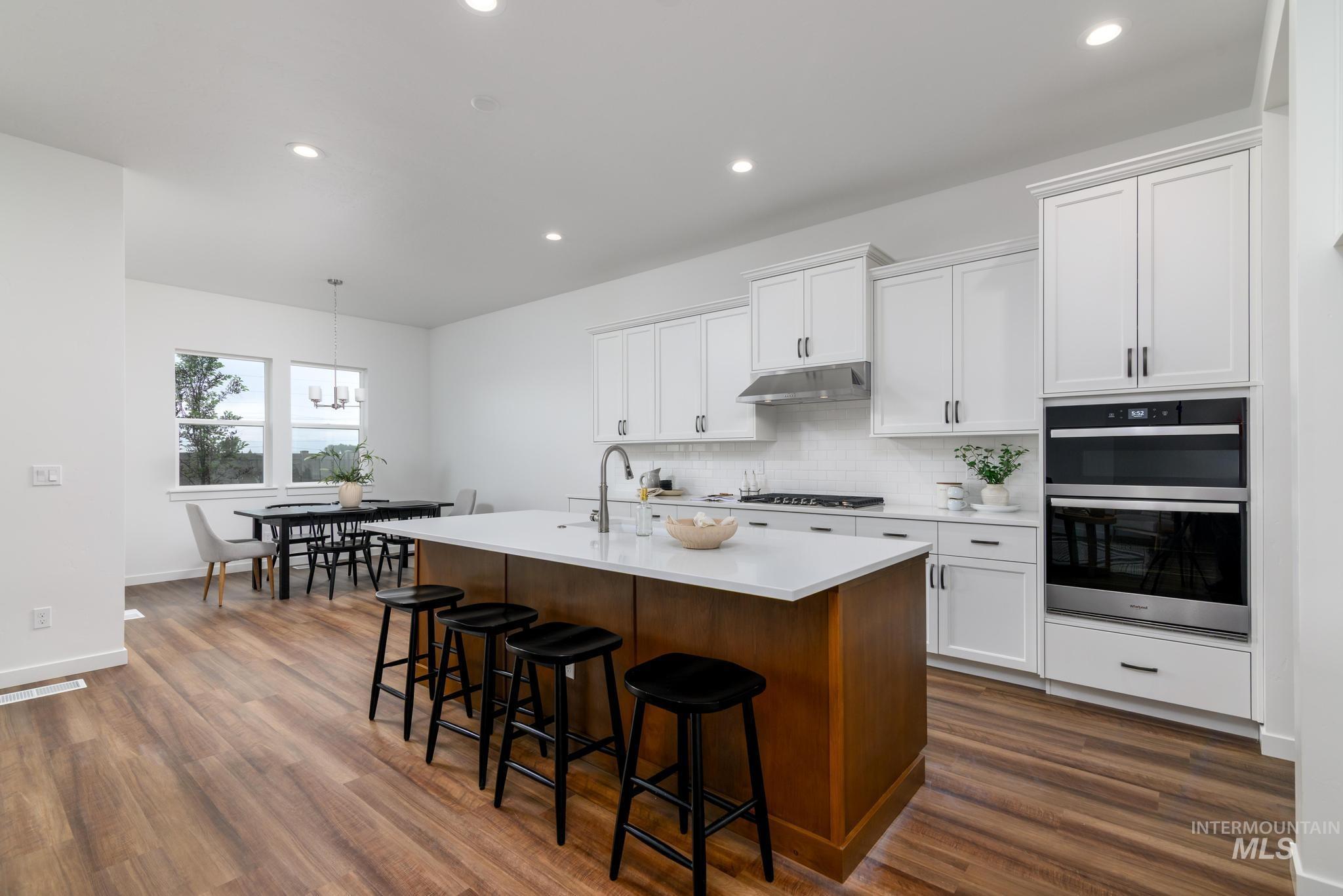 8525 W Stock Bridge St, Star, Idaho 83669, 2 Bedrooms, 2.5 Bathrooms, Residential For Sale, Price $699,000,MLS 98975587