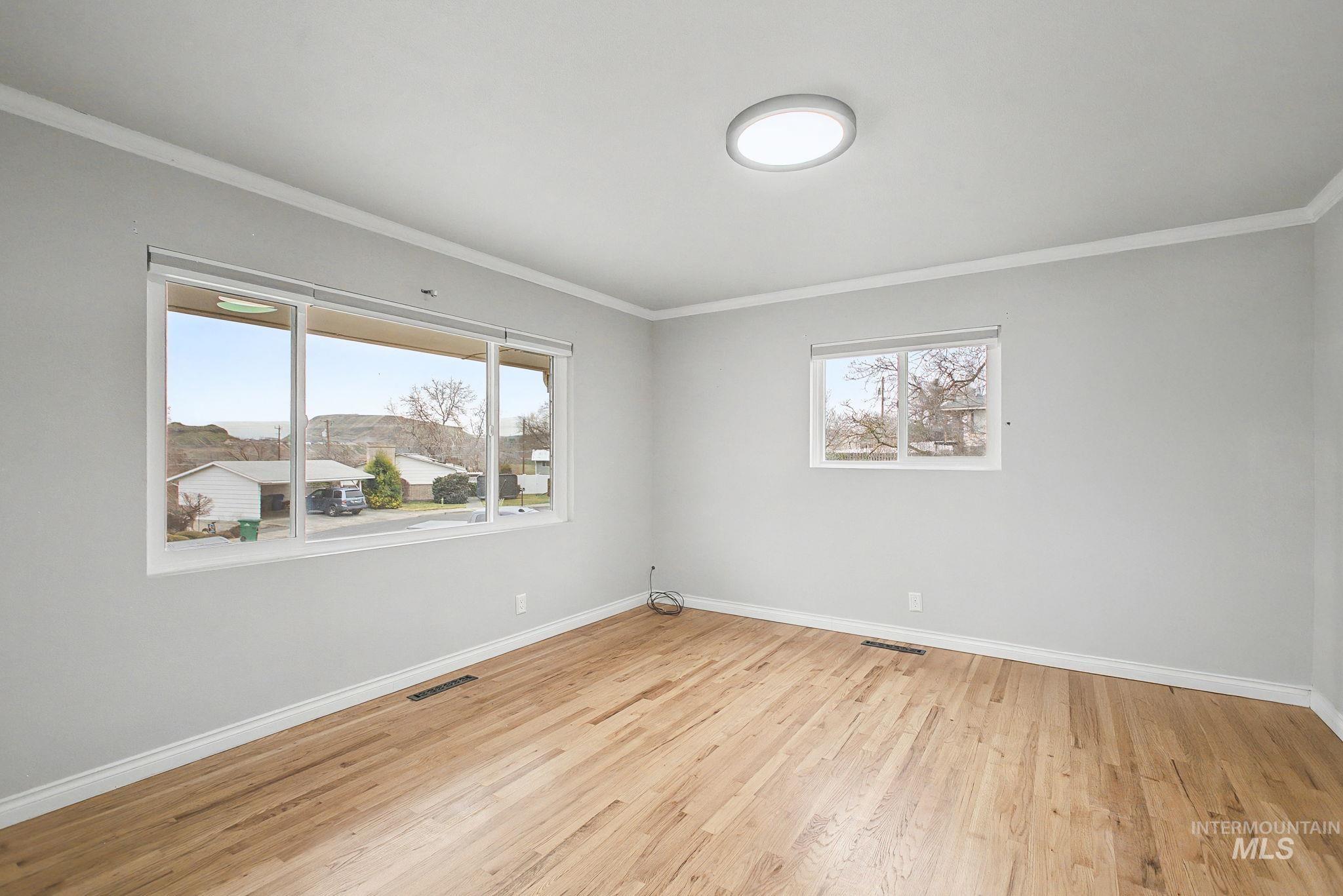 2715 Sunset Drive, Lewiston, Idaho 83501, 3 Bedrooms, 2.5 Bathrooms, Residential For Sale, Price $443,000,MLS 98975588