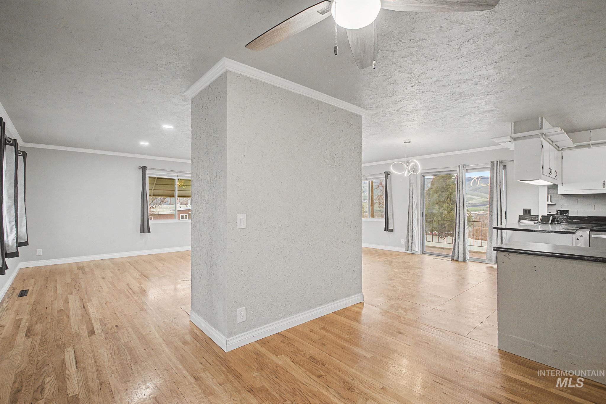 2715 Sunset Drive, Lewiston, Idaho 83501, 3 Bedrooms, 2.5 Bathrooms, Residential For Sale, Price $443,000,MLS 98975588