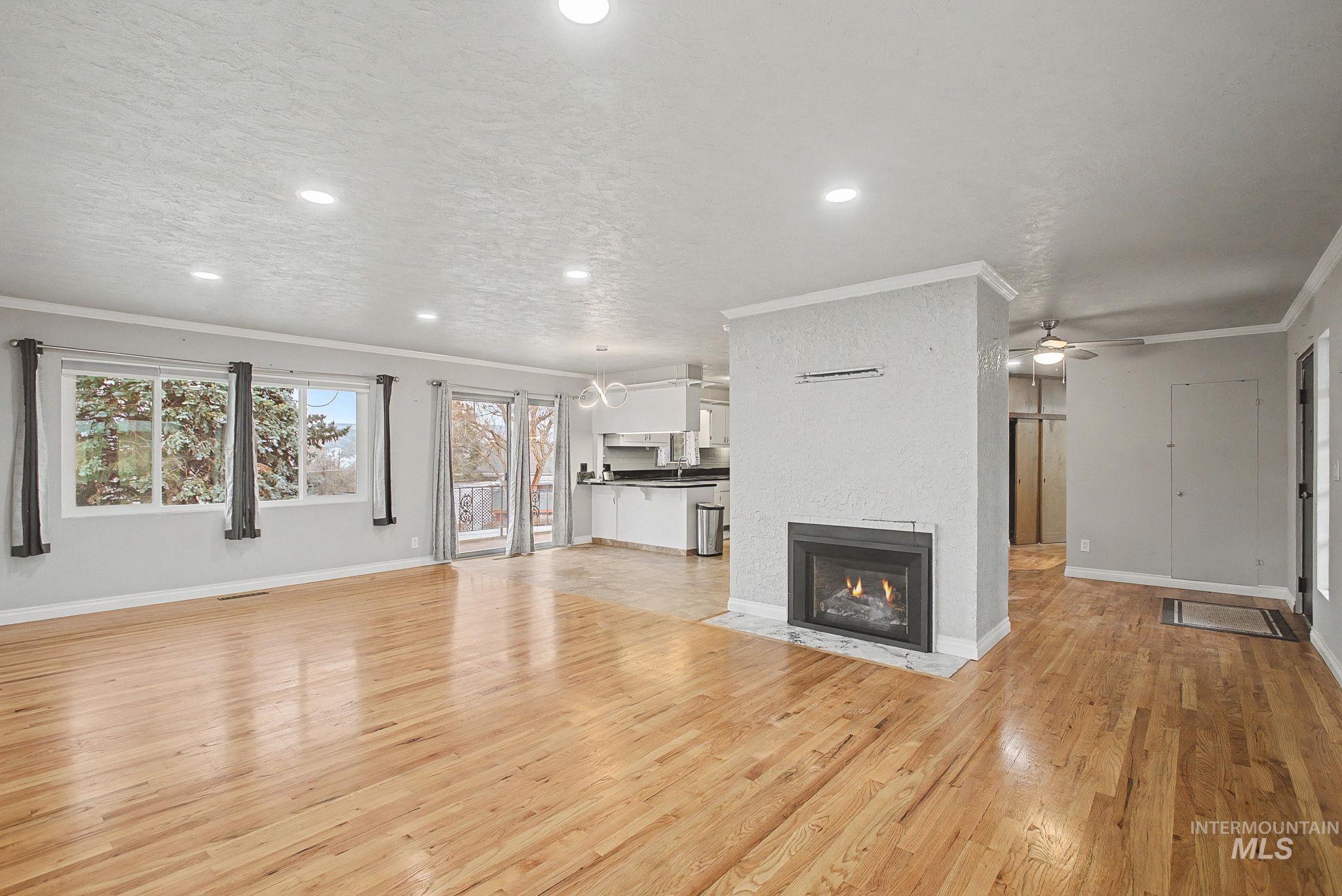 2715 Sunset Drive, Lewiston, Idaho 83501, 3 Bedrooms, 2.5 Bathrooms, Residential For Sale, Price $443,000,MLS 98975588