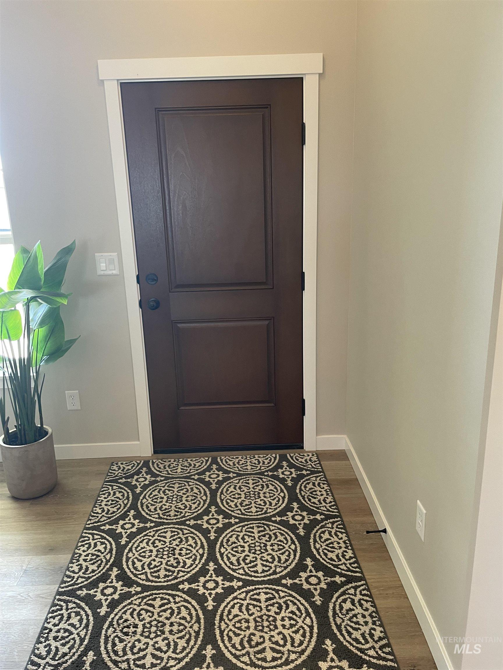 1122 Crestview Dr, Twin Falls, Idaho 83301, 3 Bedrooms, 3 Bathrooms, Residential For Sale, Price $439,900,MLS 98975589