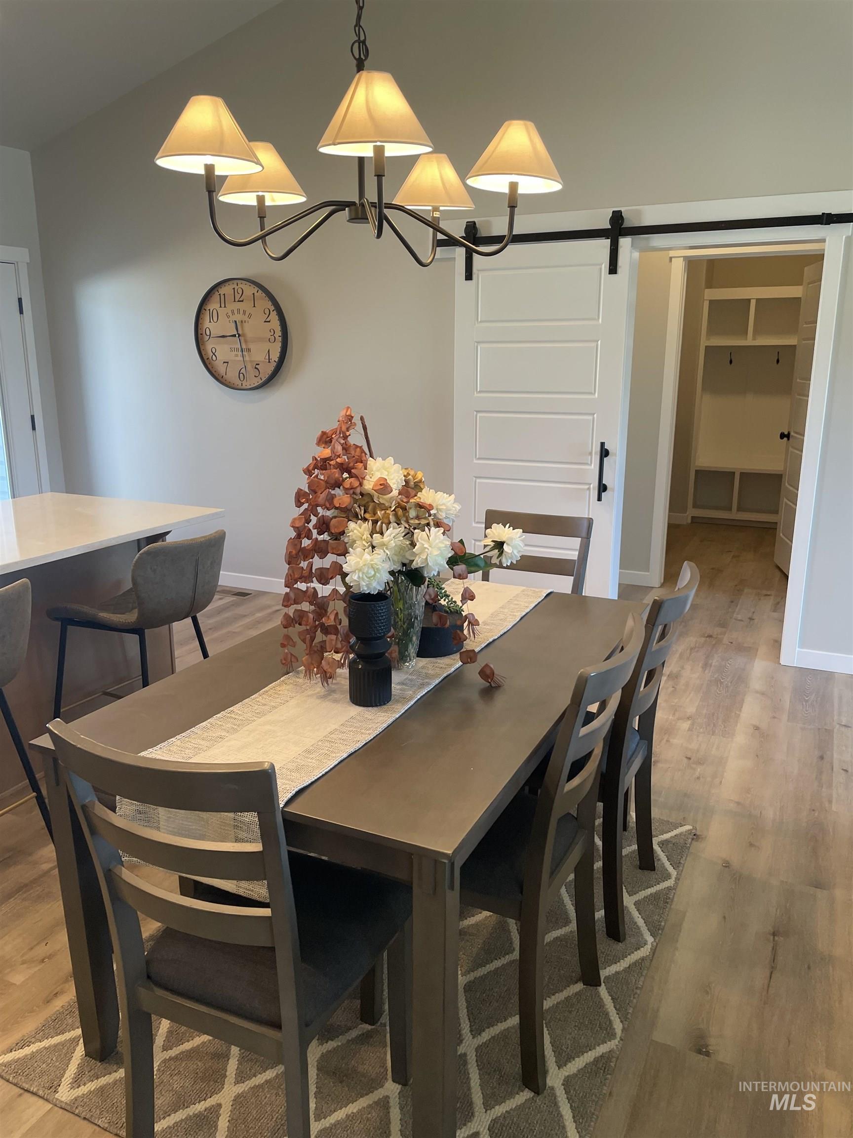 1122 Crestview Dr, Twin Falls, Idaho 83301, 3 Bedrooms, 3 Bathrooms, Residential For Sale, Price $439,900, 98975589