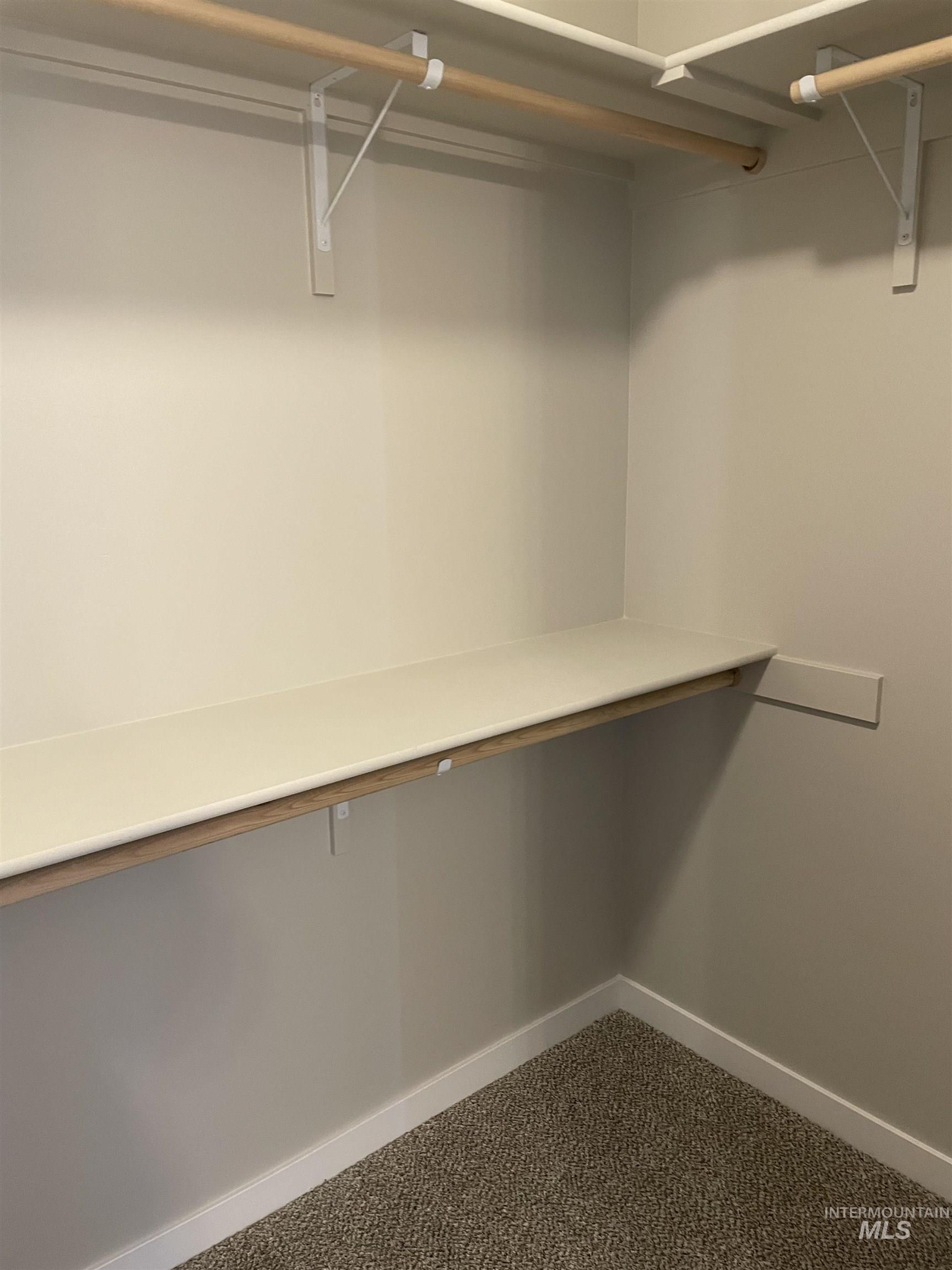 1122 Crestview Dr, Twin Falls, Idaho 83301, 3 Bedrooms, 3 Bathrooms, Residential For Sale, Price $439,900, 98975589