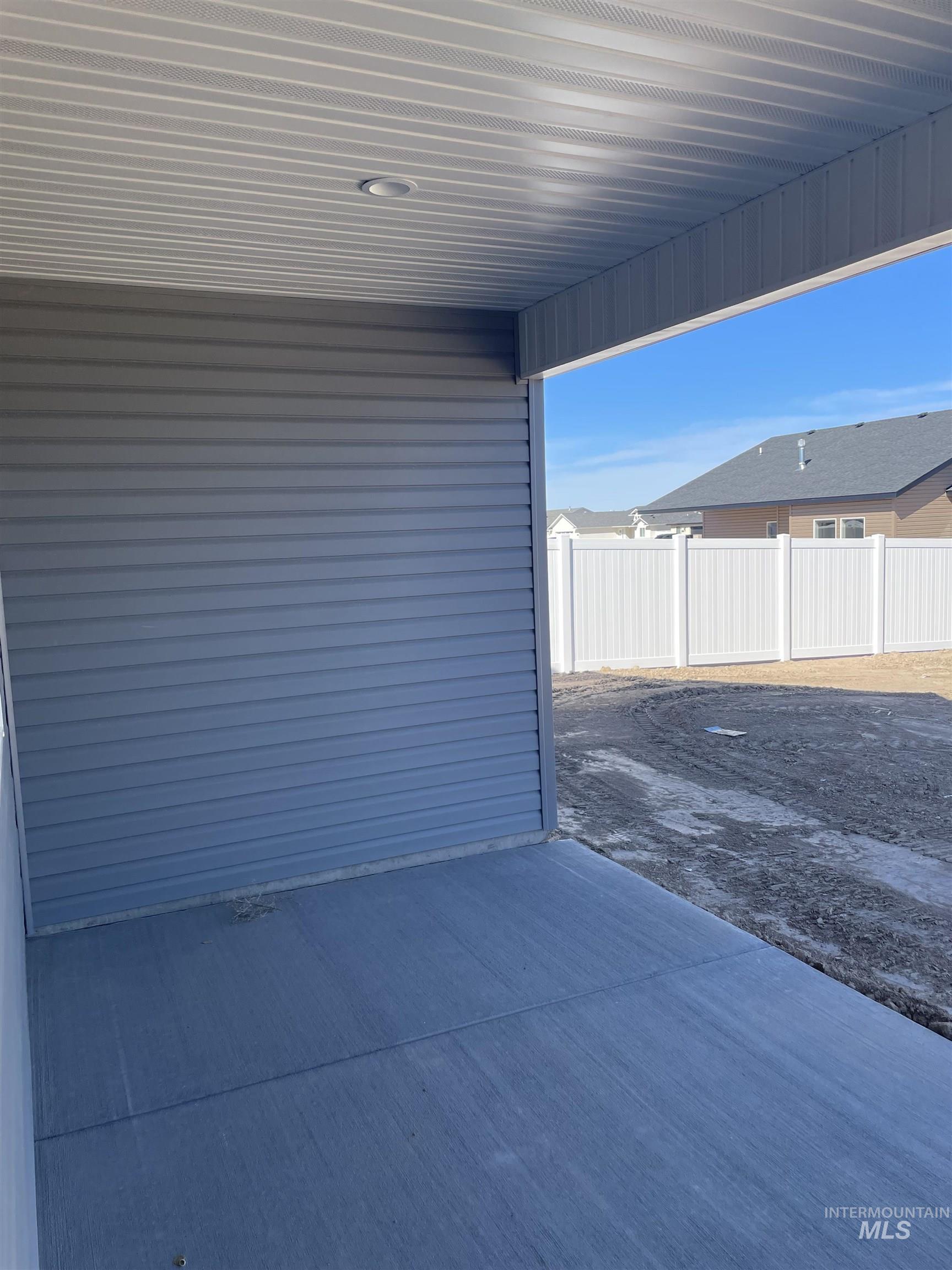 1122 Crestview Dr, Twin Falls, Idaho 83301, 3 Bedrooms, 3 Bathrooms, Residential For Sale, Price $439,900,MLS 98975589