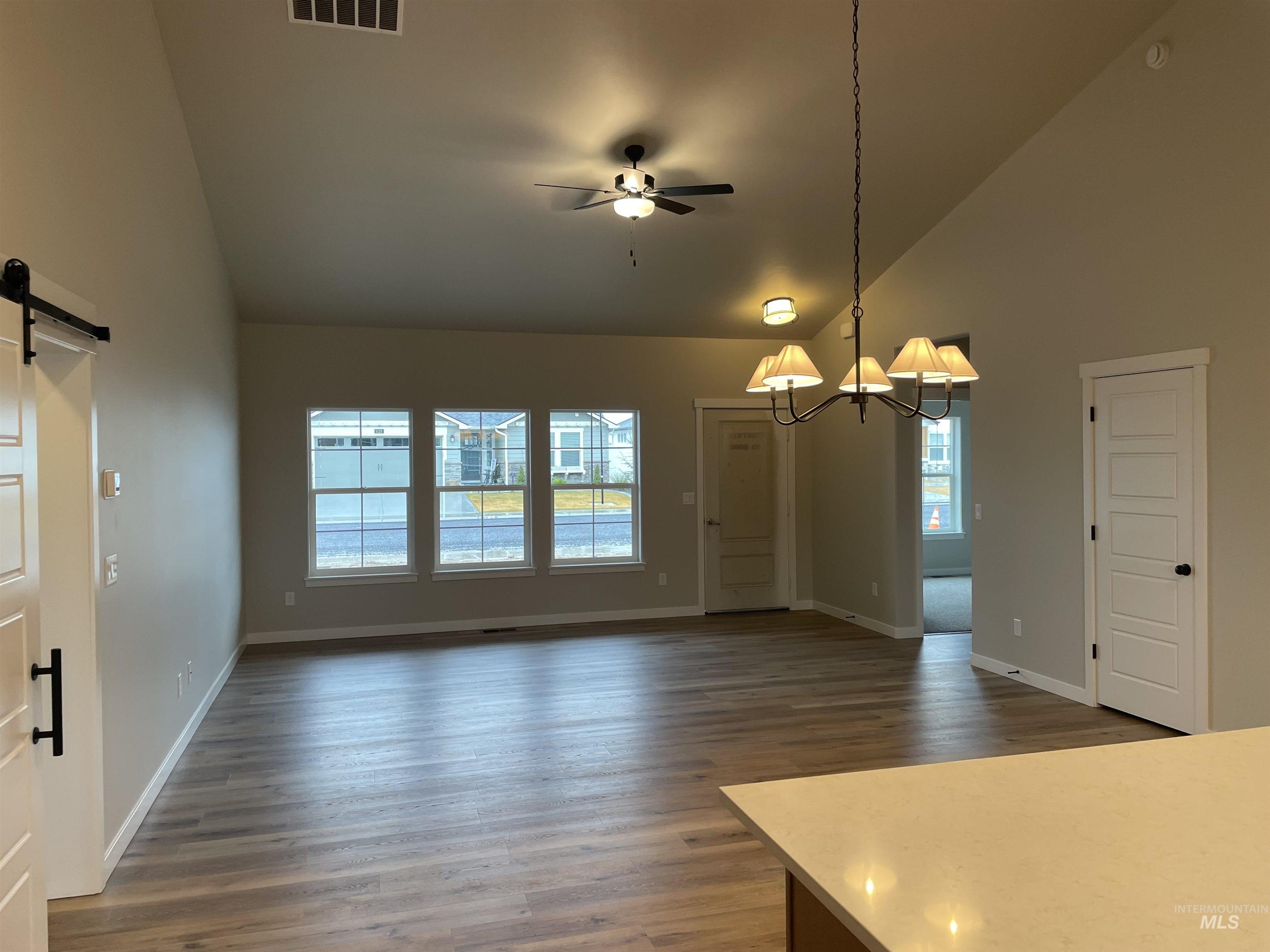 1122 Crestview Dr, Twin Falls, Idaho 83301, 3 Bedrooms, 3 Bathrooms, Residential For Sale, Price $438,900, 98975589