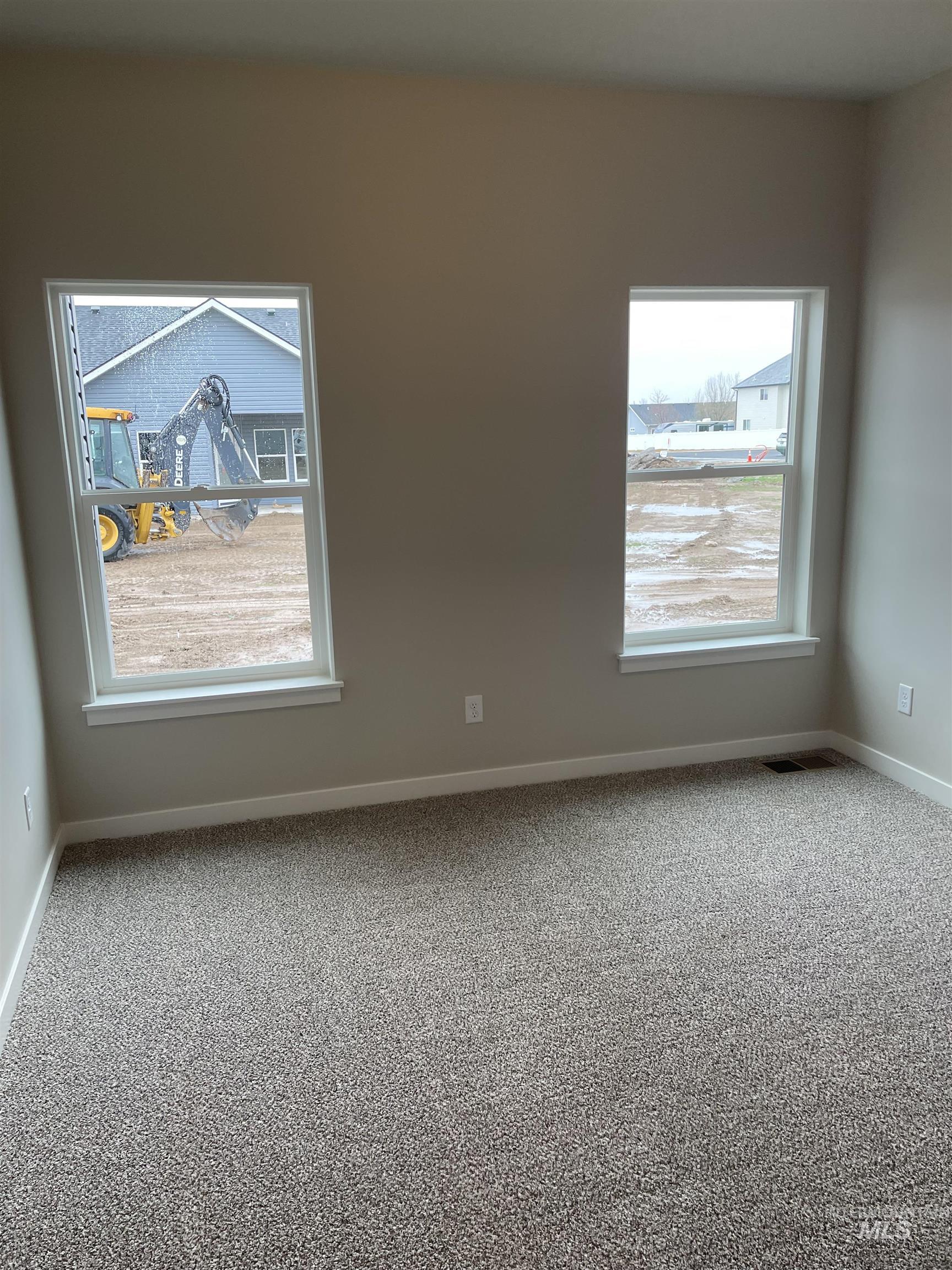 1122 Crestview Dr, Twin Falls, Idaho 83301, 3 Bedrooms, 3 Bathrooms, Residential For Sale, Price $438,900, 98975589