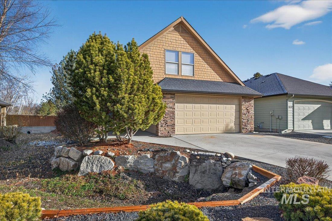 6131 N Hazelbrook Ln, Garden City, Idaho 83714, 3 Bedrooms, 2.5 Bathrooms, Residential For Sale, Price $524,900, 98975591