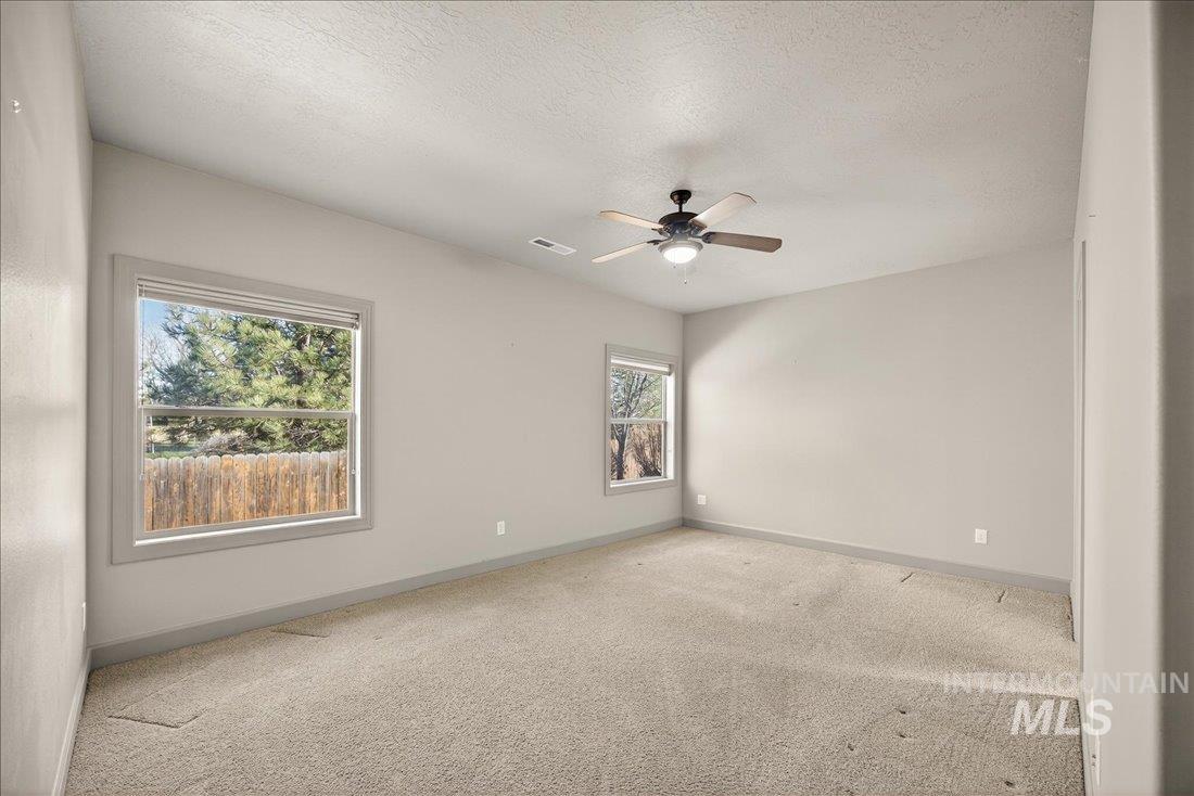 6131 N Hazelbrook Ln, Garden City, Idaho 83714, 3 Bedrooms, 2.5 Bathrooms, Residential For Sale, Price $569,000,MLS 98975591